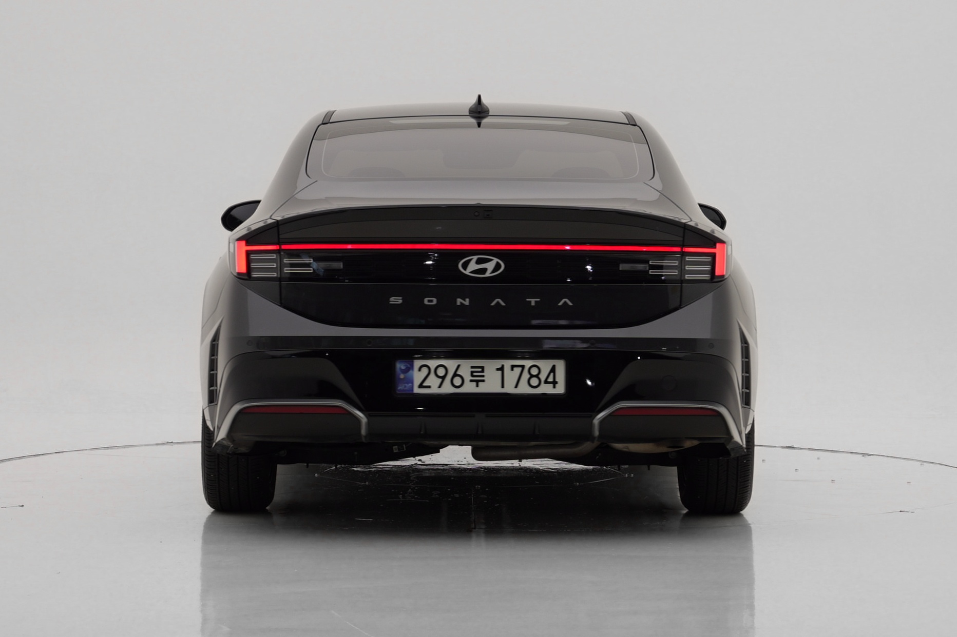 Hyundai Sonata Exclusive