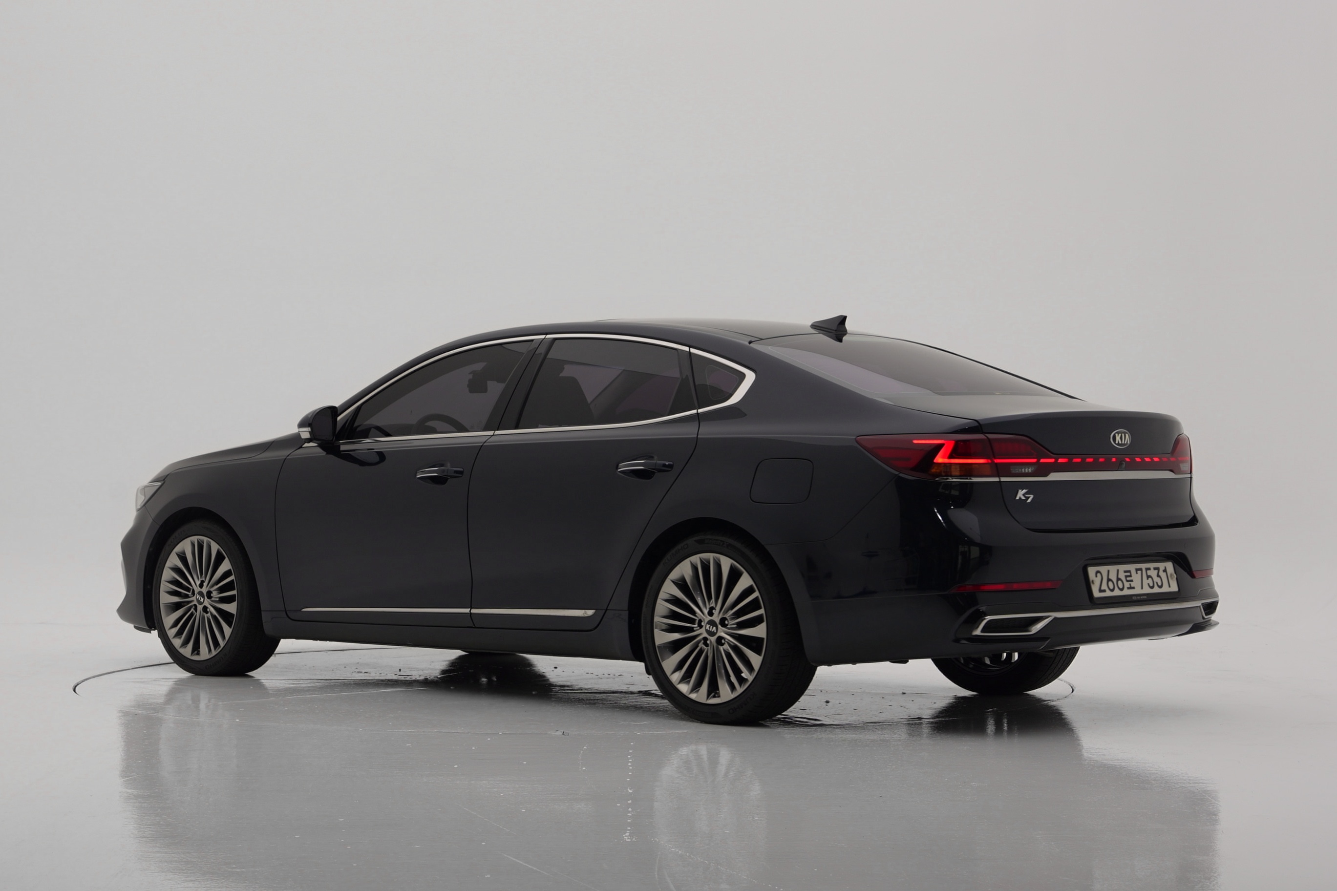 Kia K7 2.5 GDI Noblesse