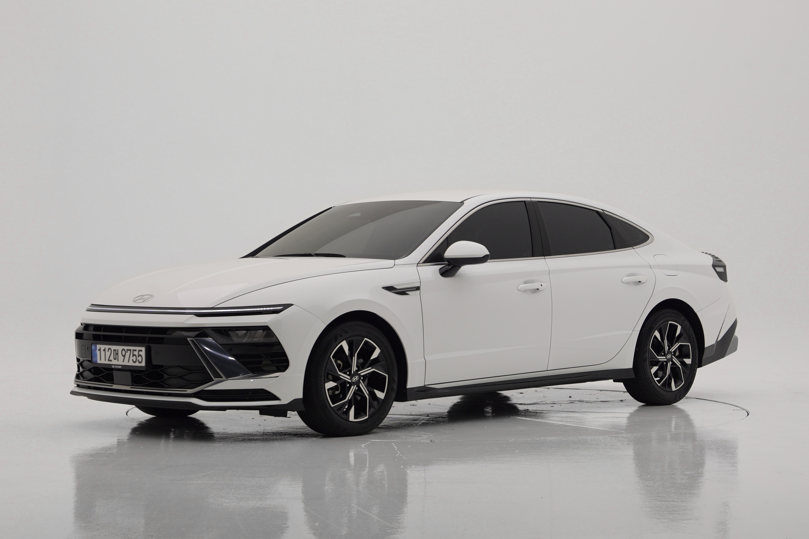 Hyundai Sonata Exclusive