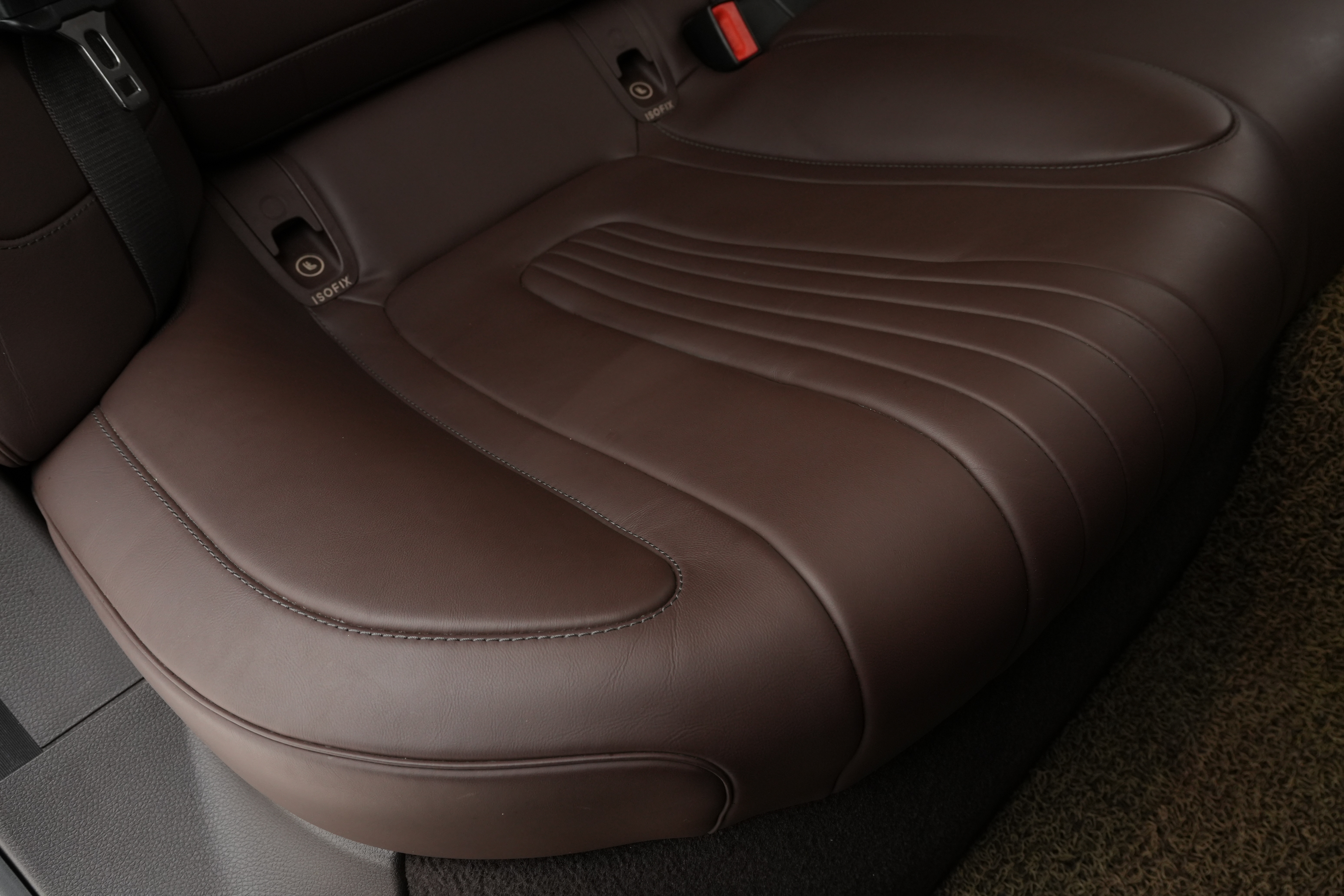Interior 15