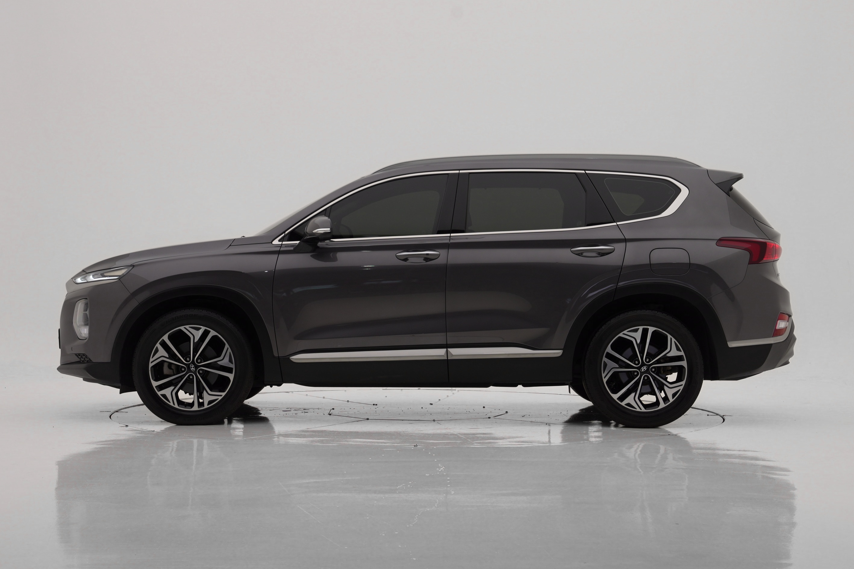 Hyundai Santa Fe Prestige 5 мест