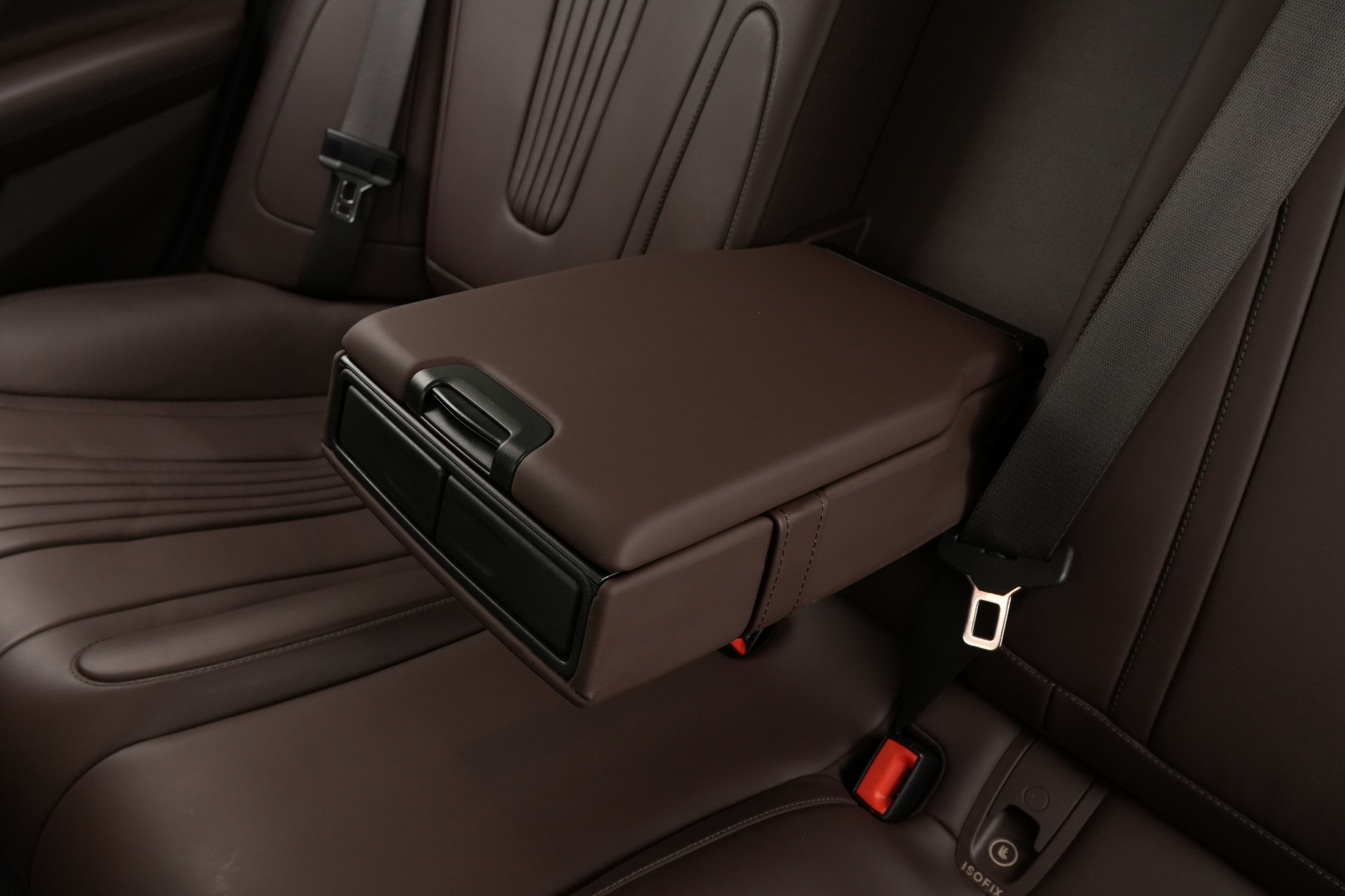 Interior 17