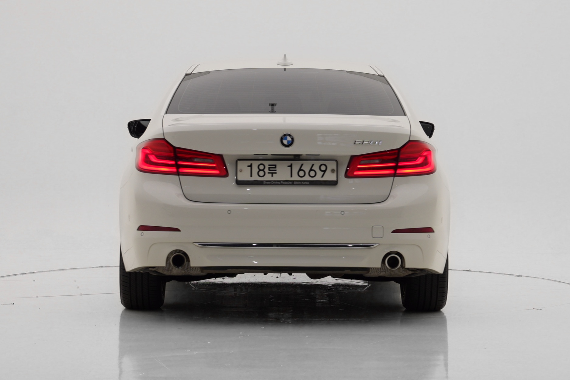 BMW 5 Series 520i Luxury