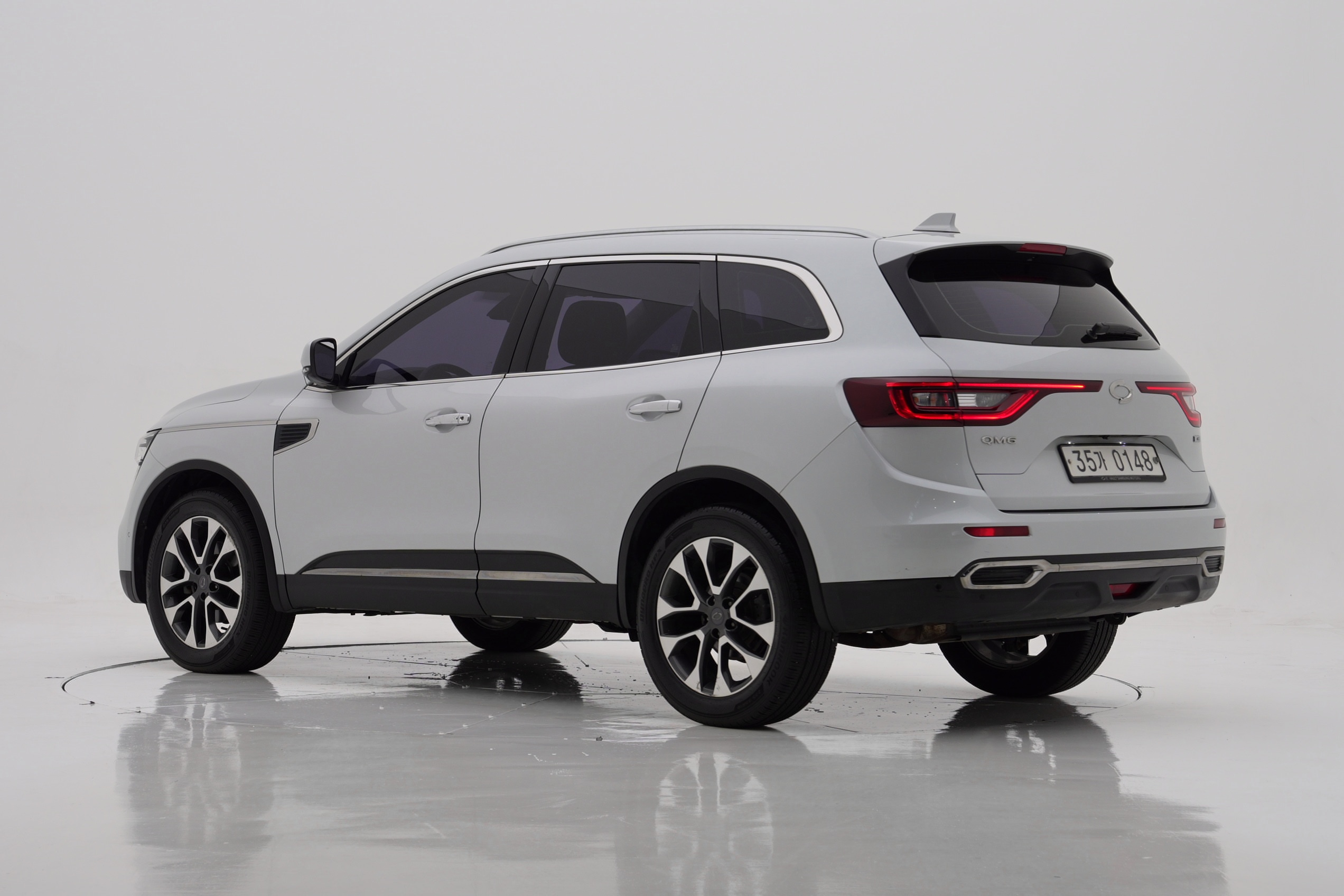Renault Korea QM6 Дизель 2WD RE Signature