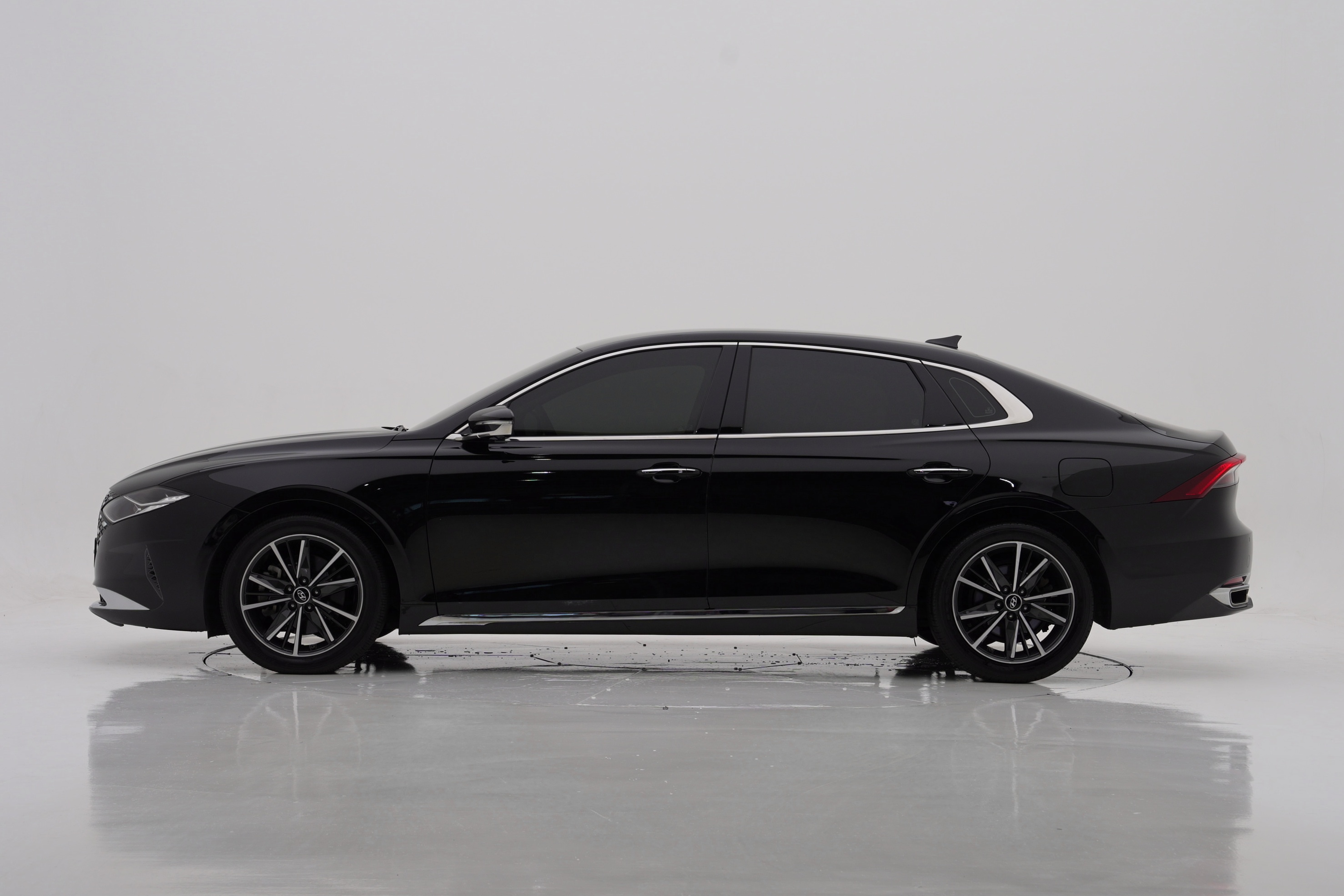Hyundai Grandeur Exclusive