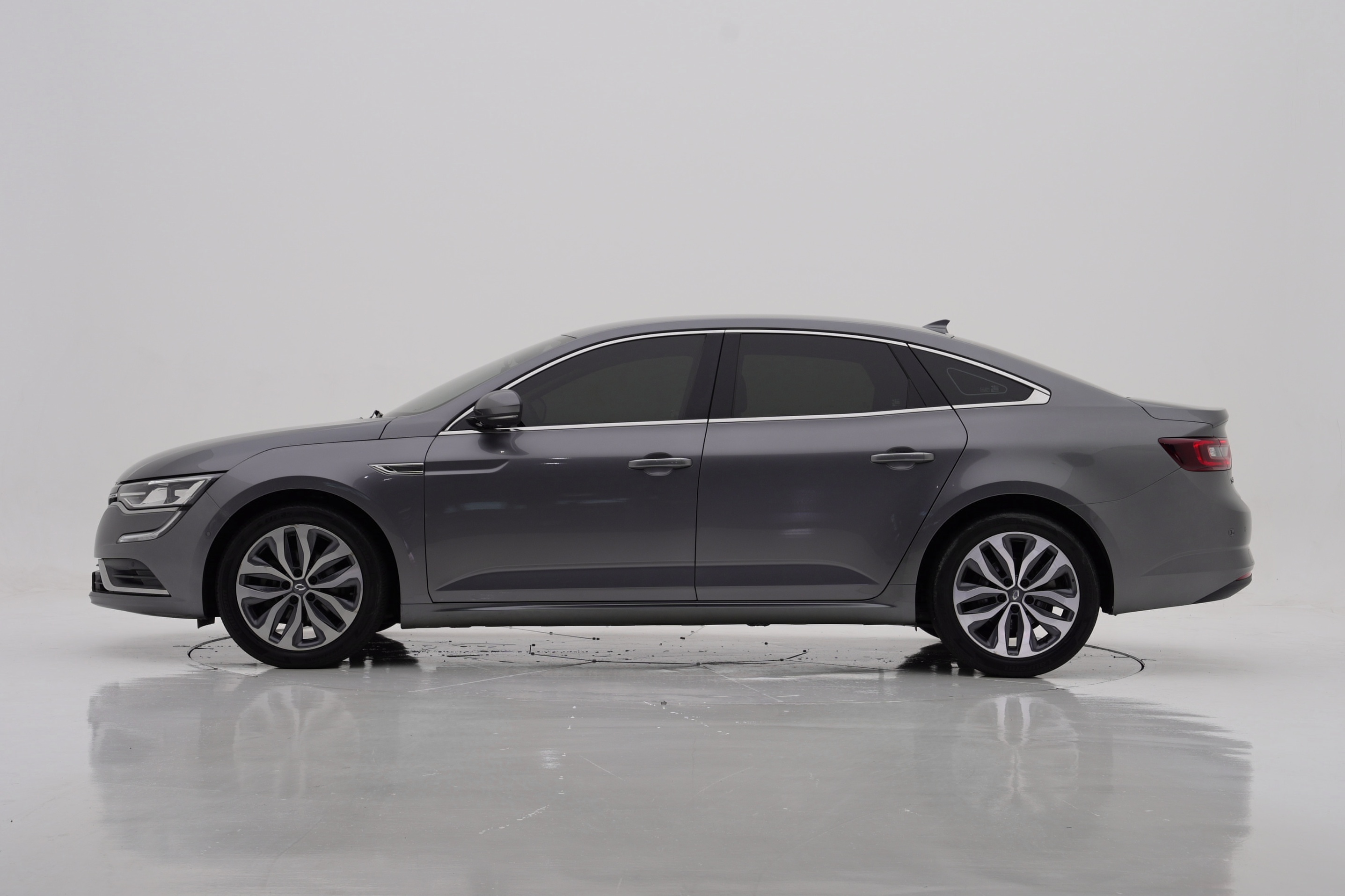 Renault Korea SM6 2.0 GDe RE