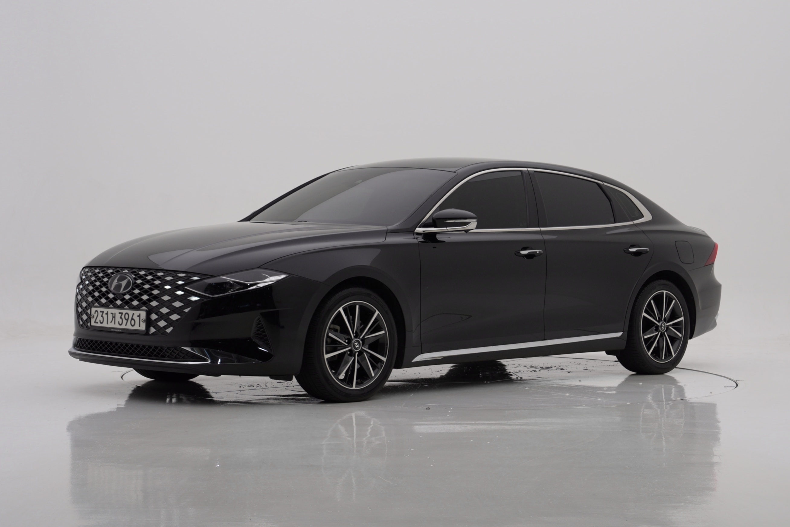 Hyundai Grandeur Exclusive