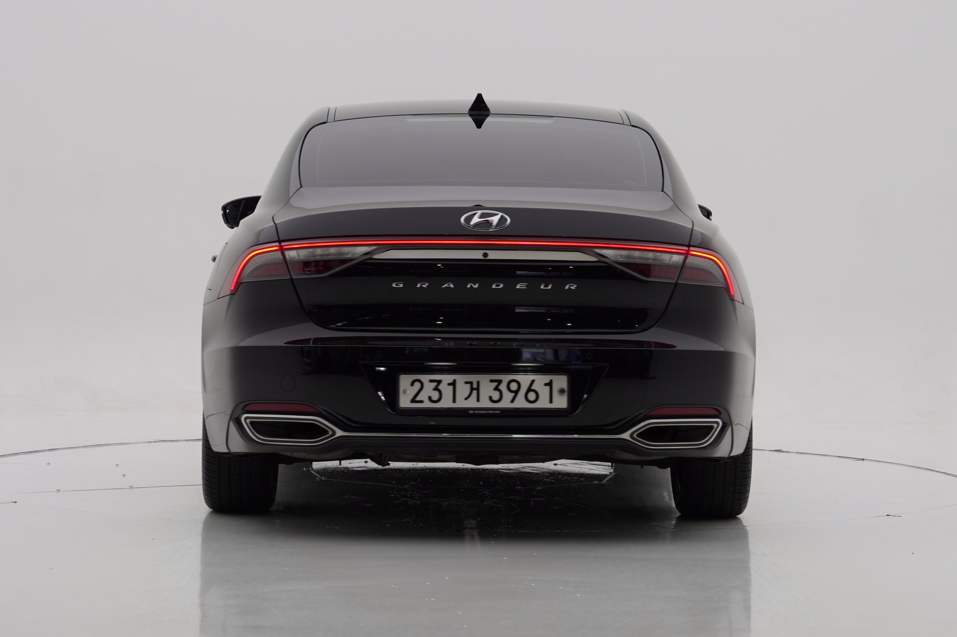 Hyundai Grandeur Exclusive