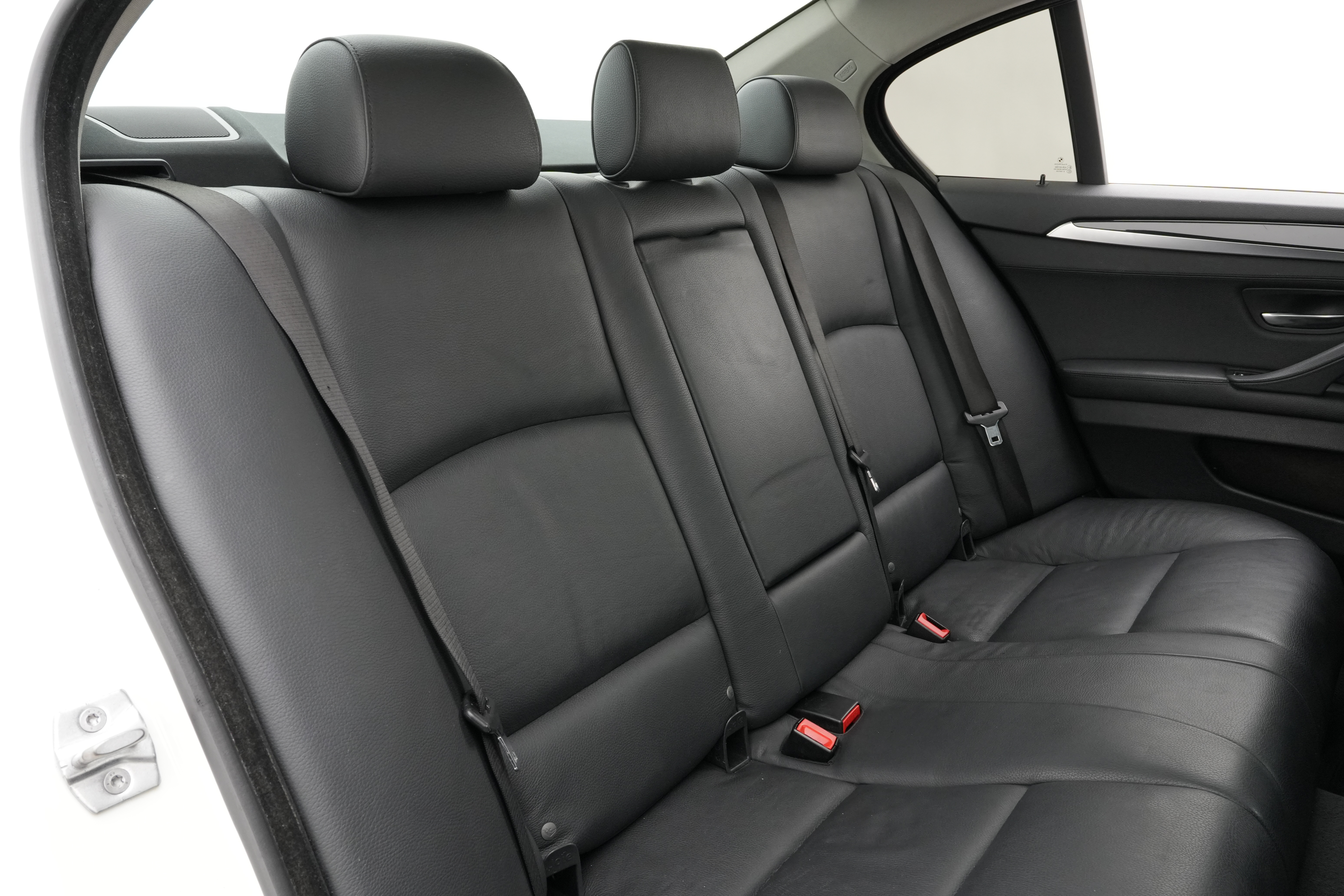 Interior 14