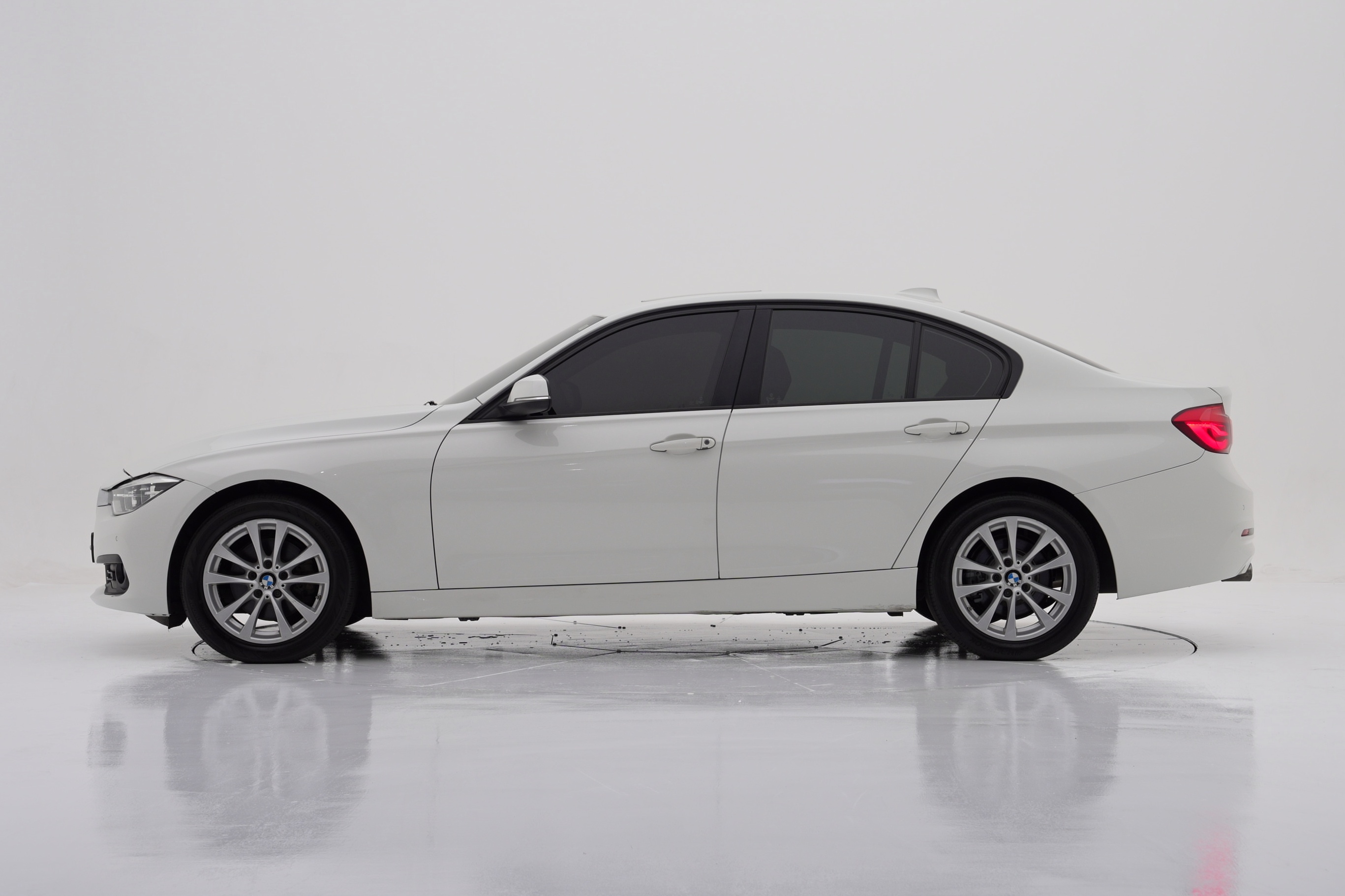 BMW 3 Series 320d F30