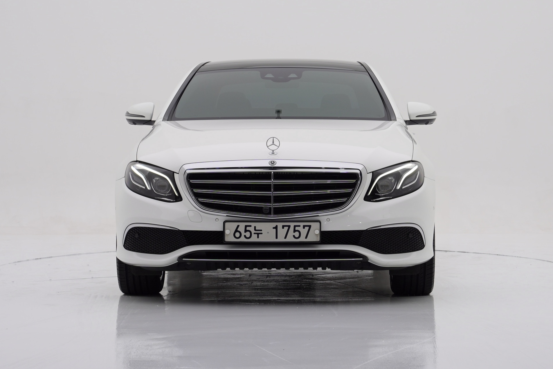 Mercedes-Benz E-Class E300 Exclusive