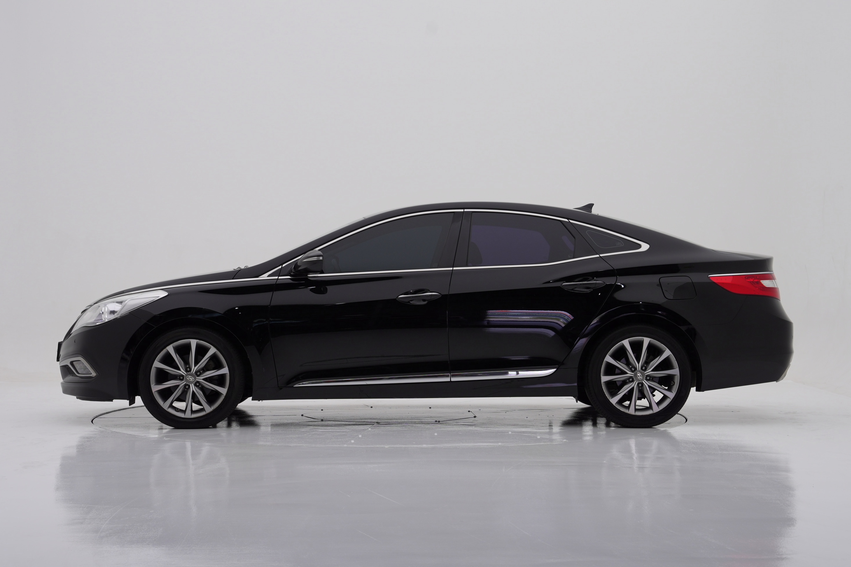 Hyundai Grandeur HG300 Premium