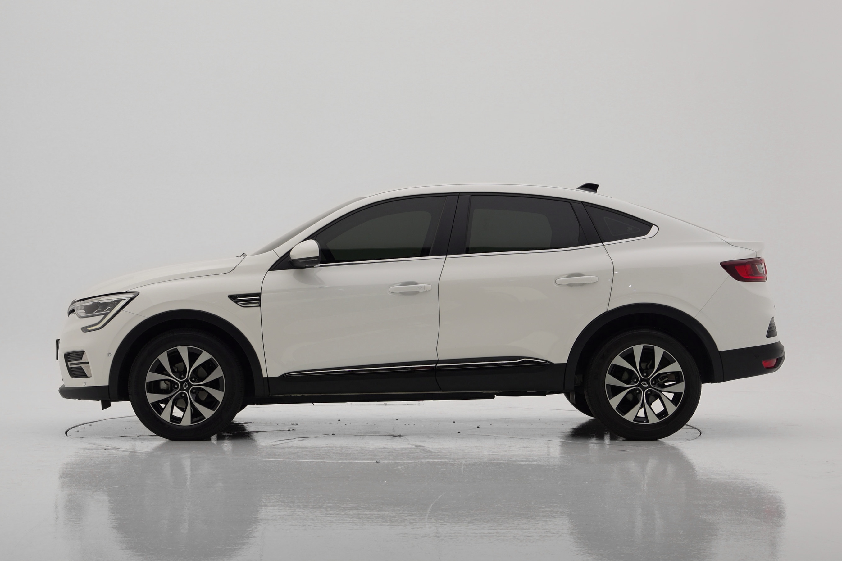 Renault Korea XM3 1.6 GTe RE