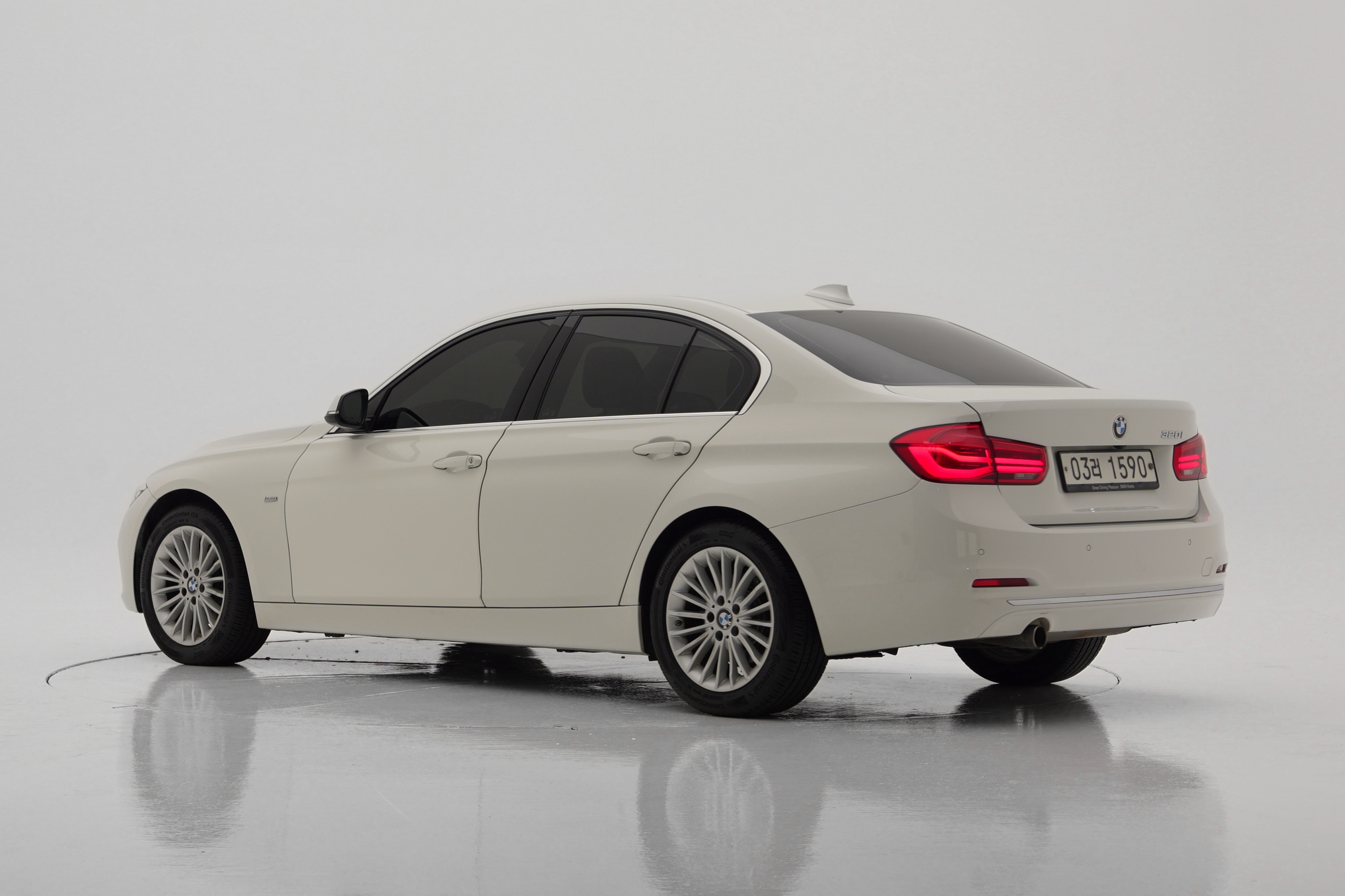 BMW 3 Series 320i Luxury F30