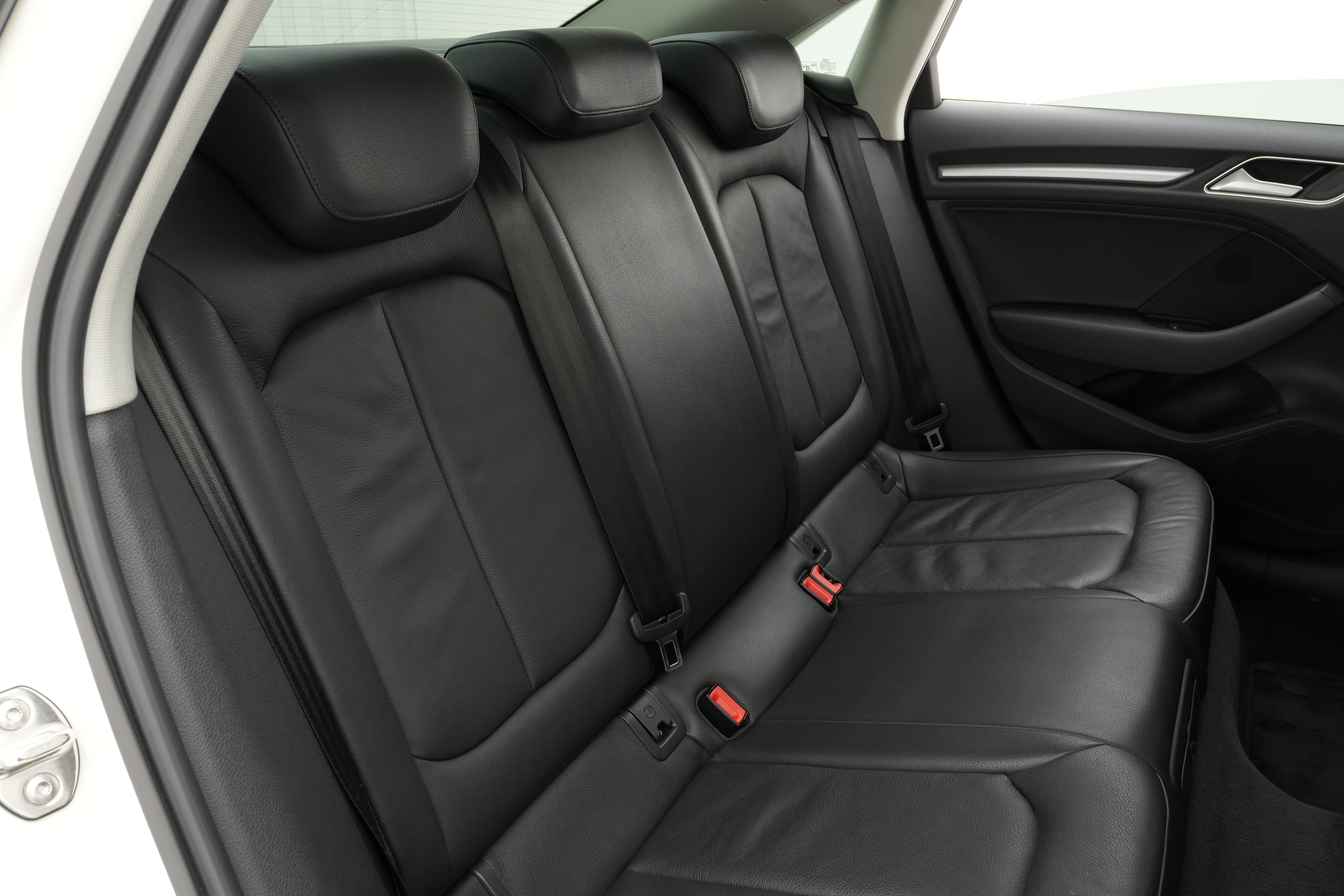 Interior 11