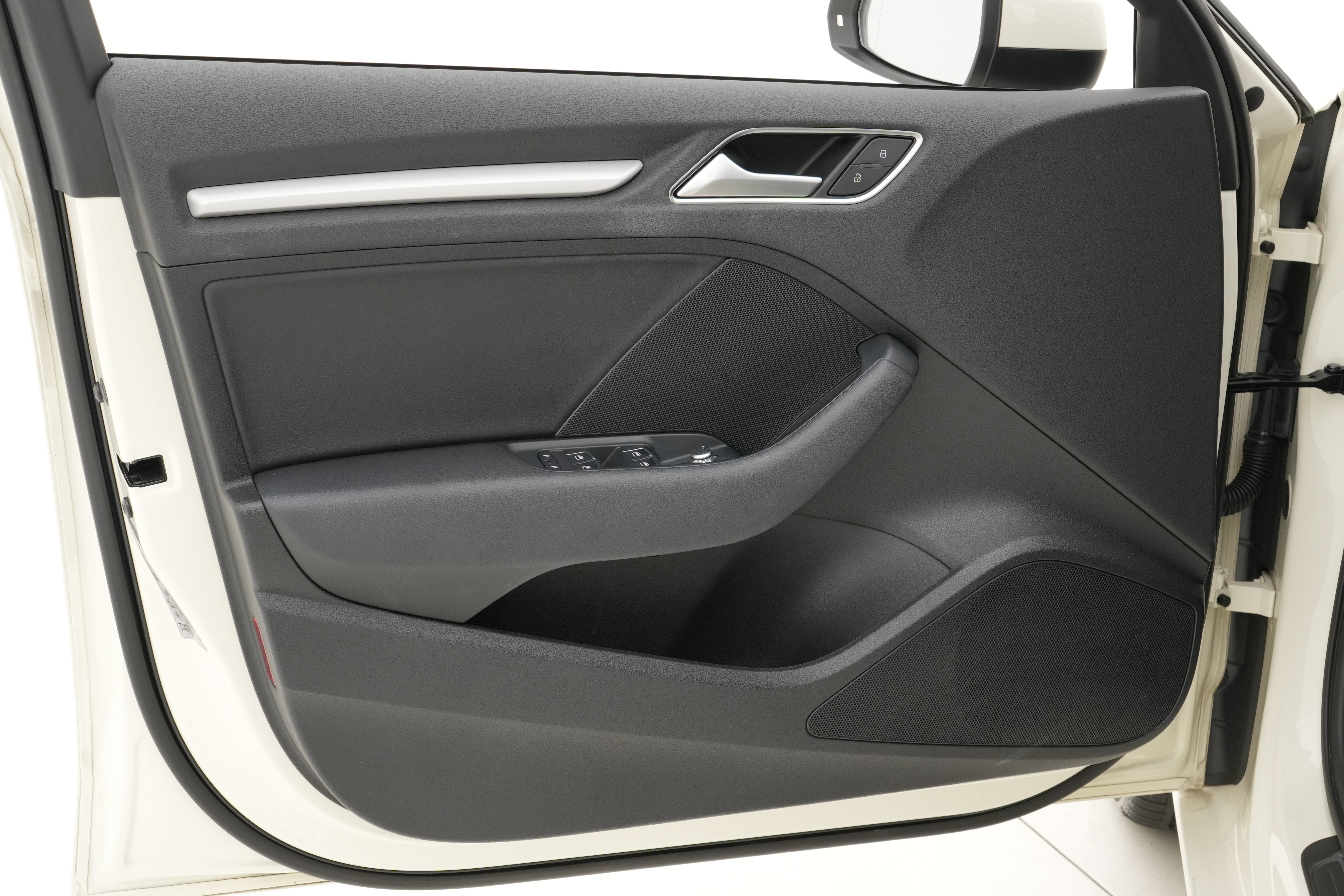 Interior 3