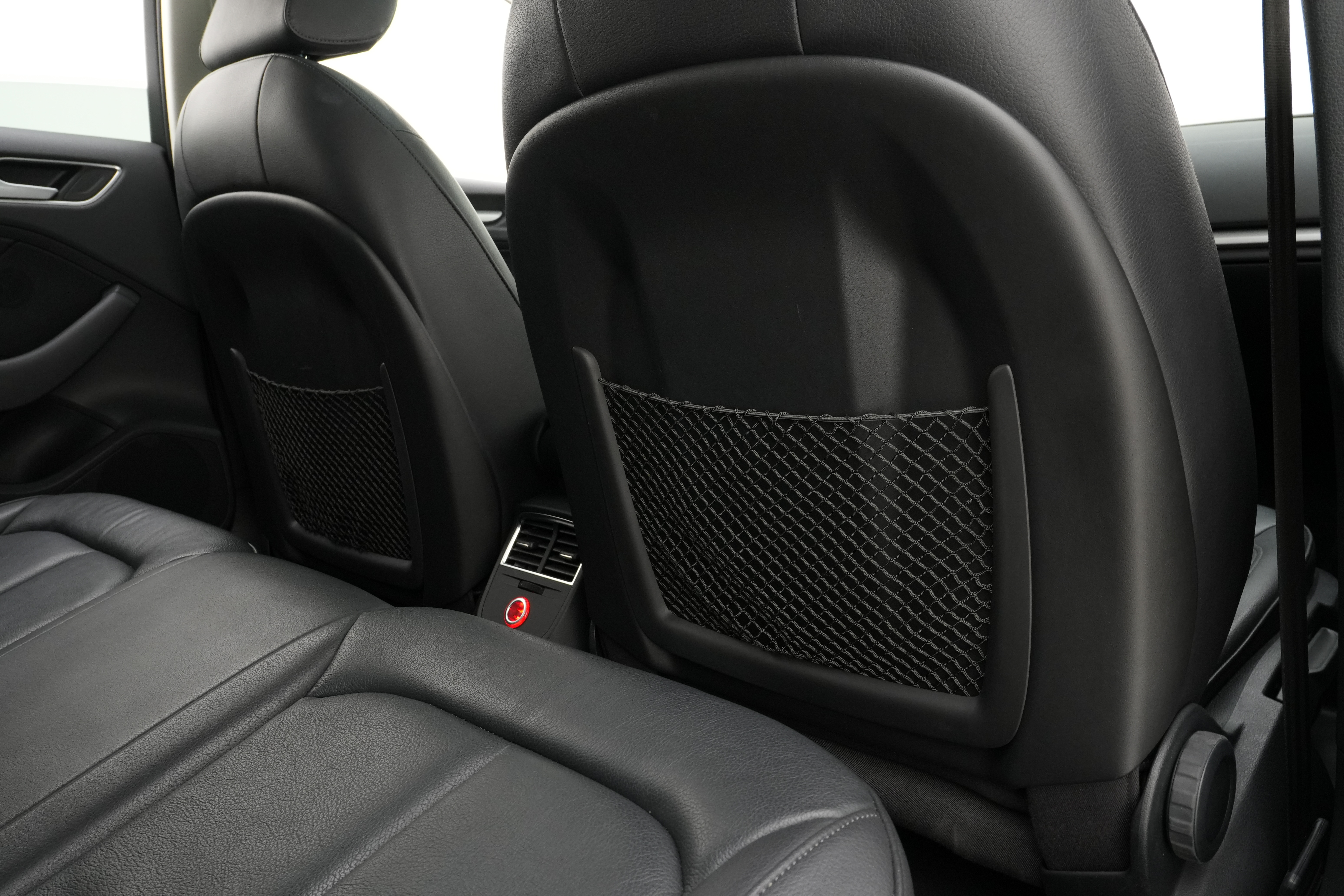 Interior 14