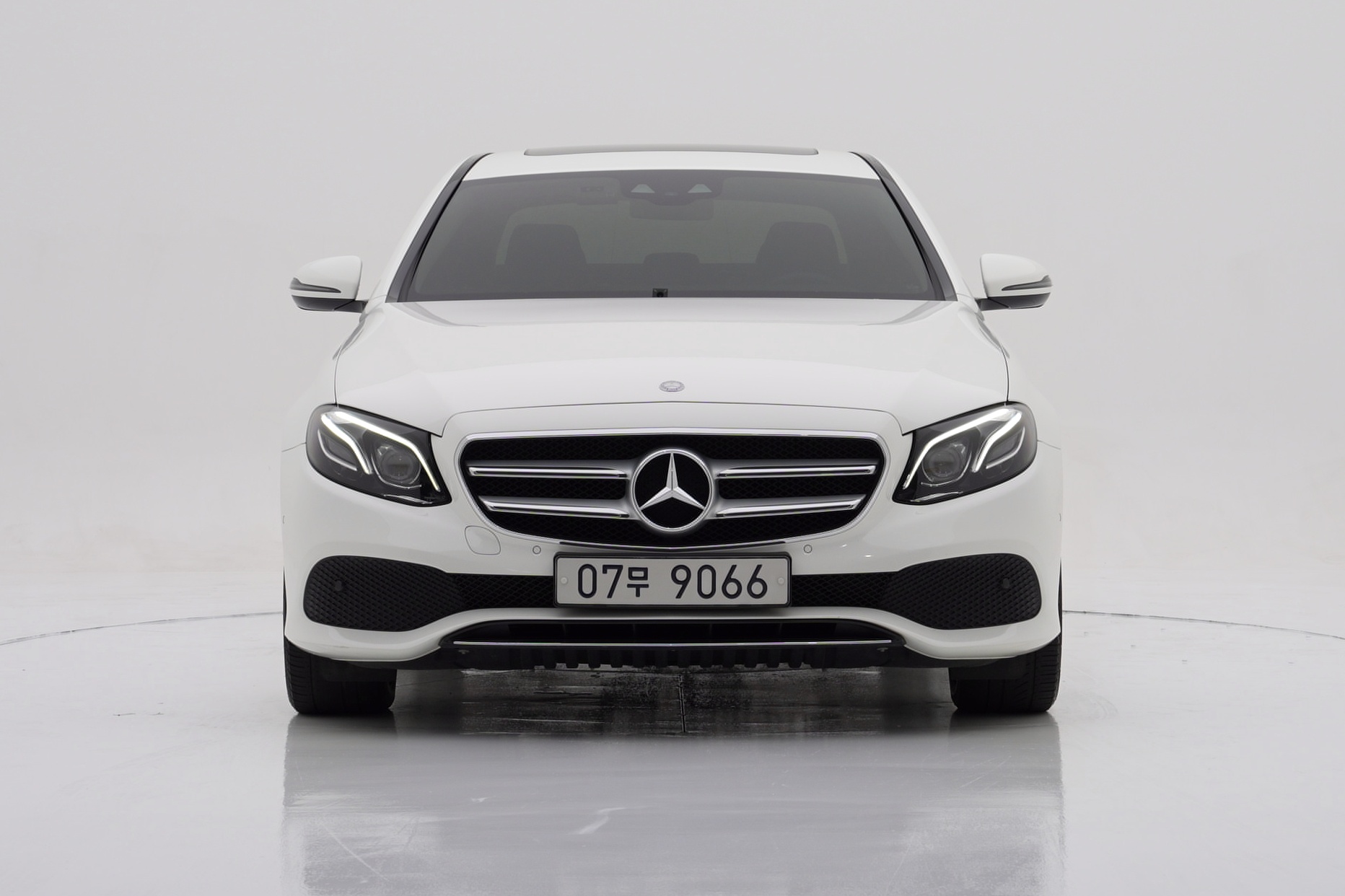 Mercedes-Benz E-Class E220d Avantgarde