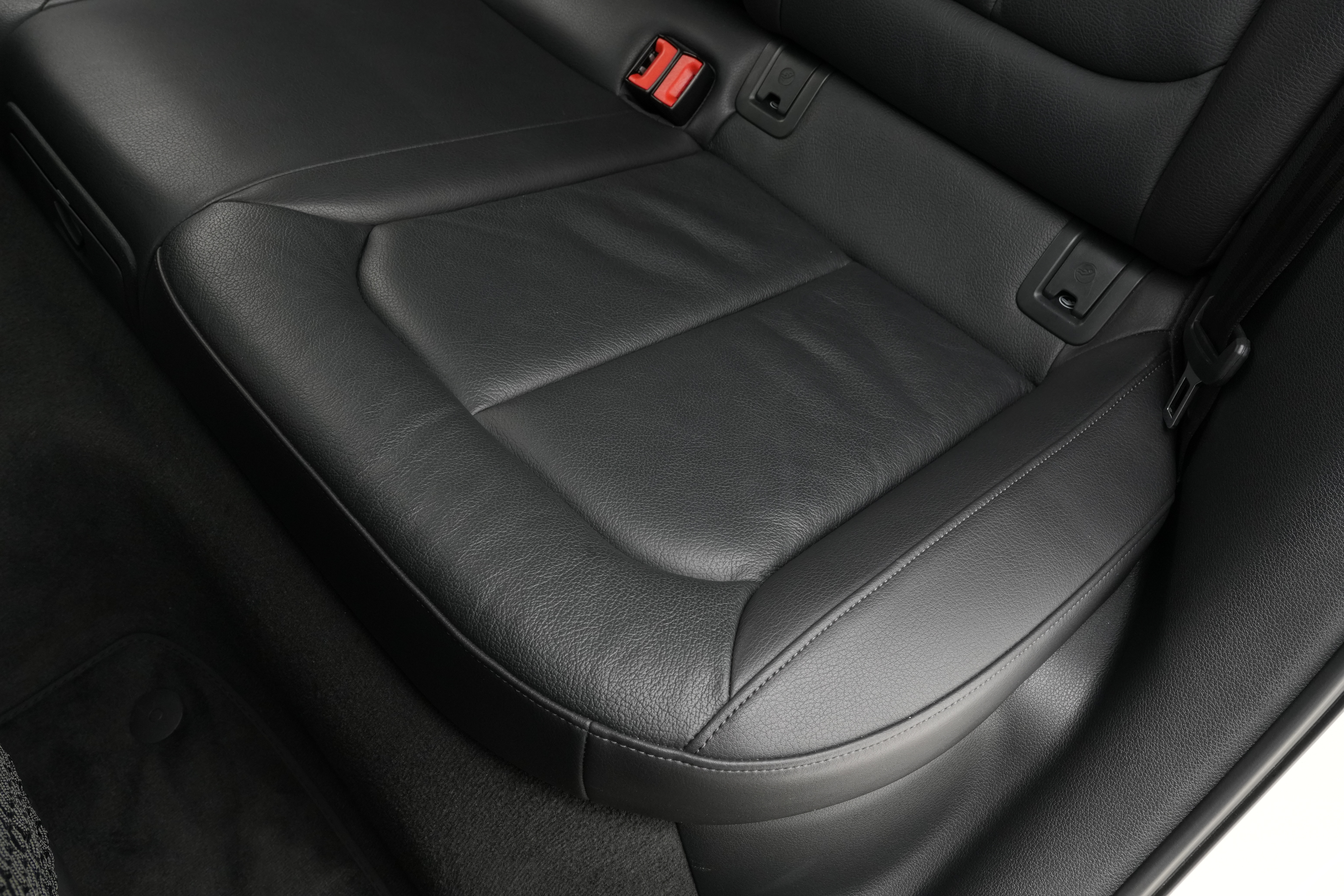 Interior 13