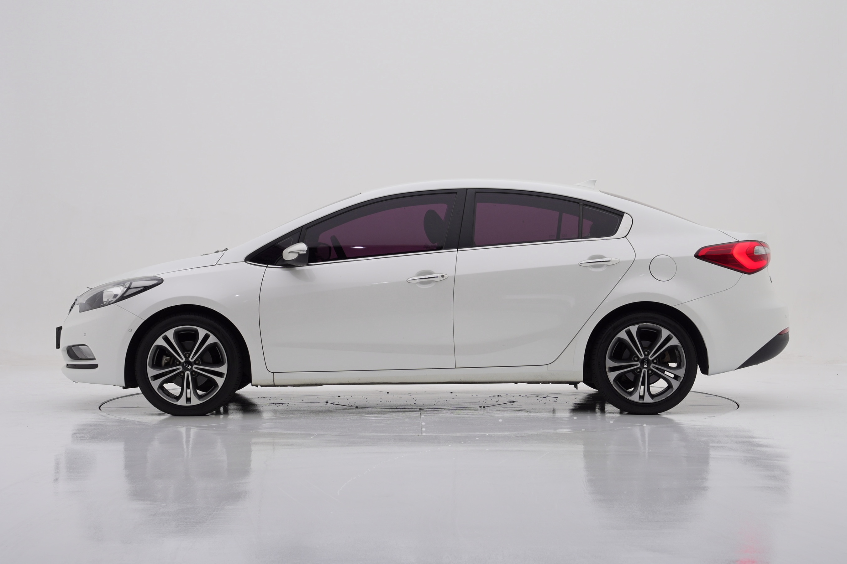 Kia K3 Noblesse