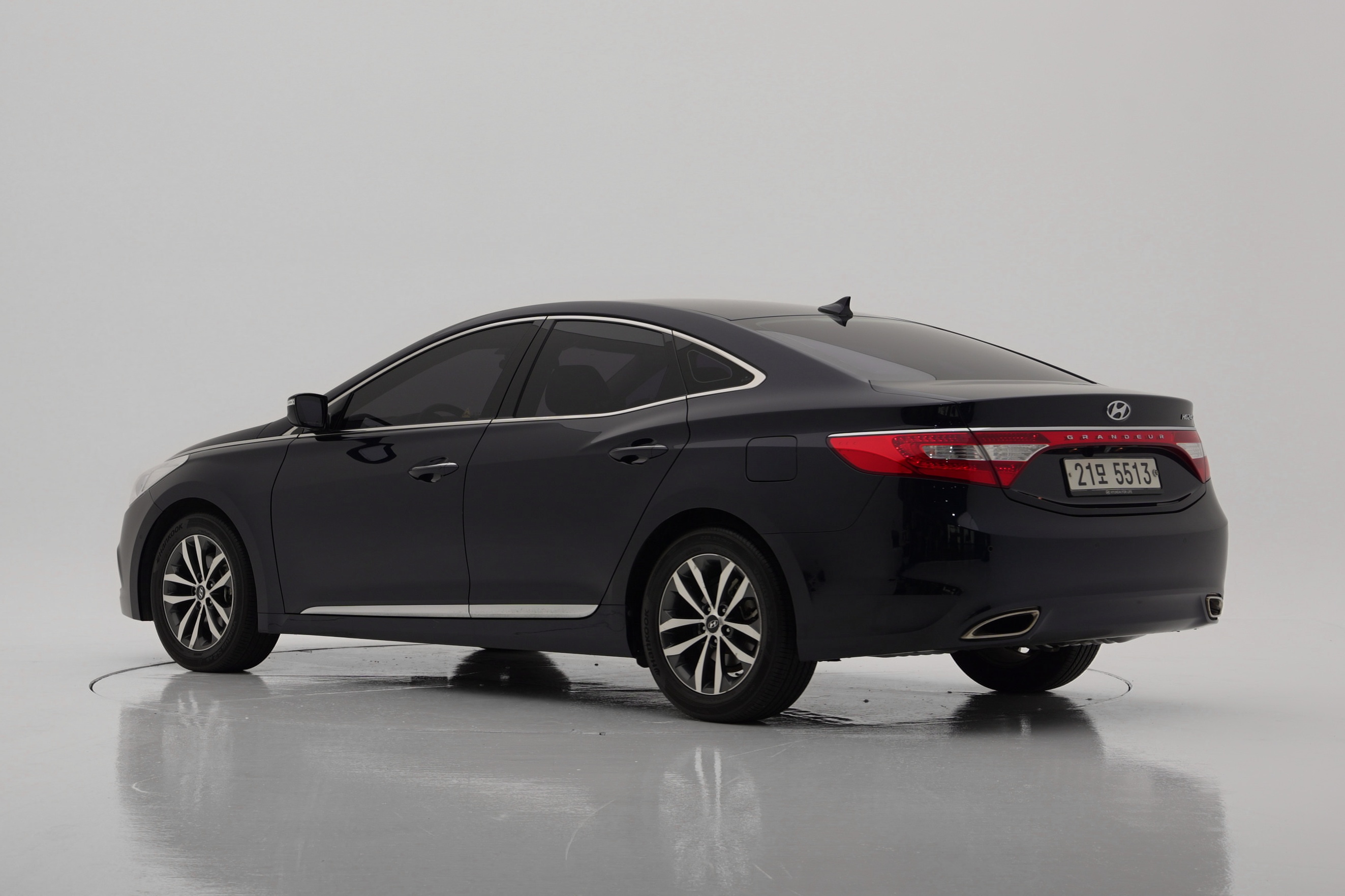 Hyundai Grandeur HG240 Luxury