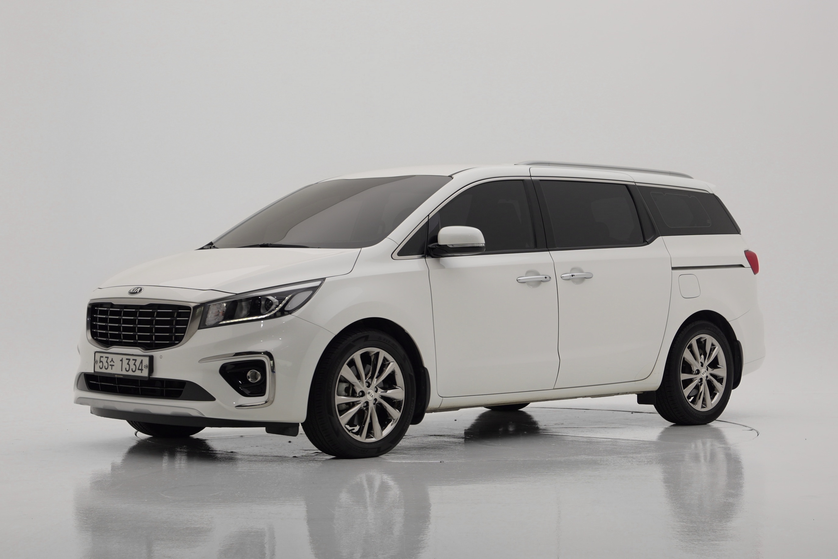 Kia Carnival Дизель 9 мест Prestige