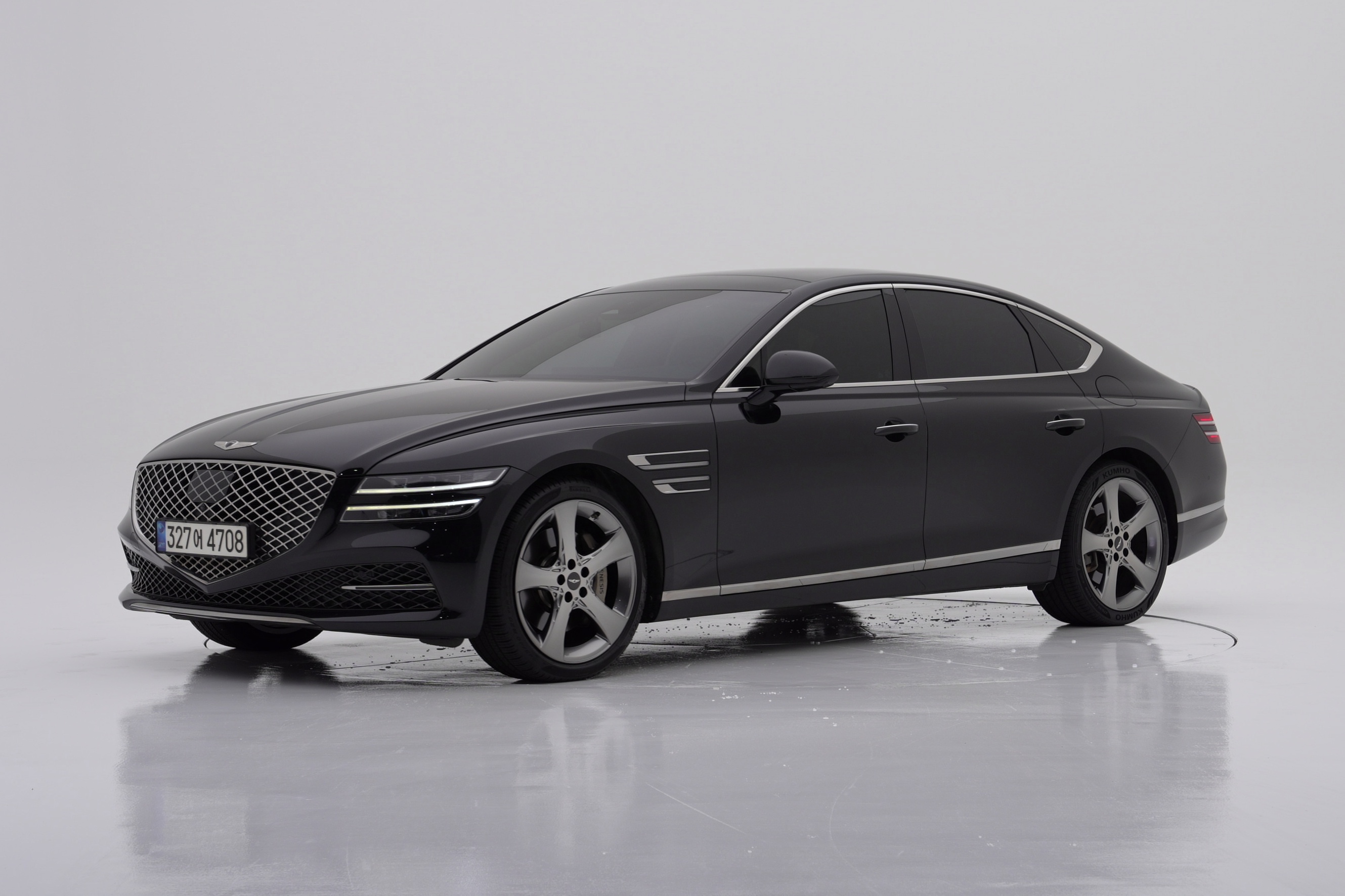 Genesis G80 2.5T Бензин 2WD