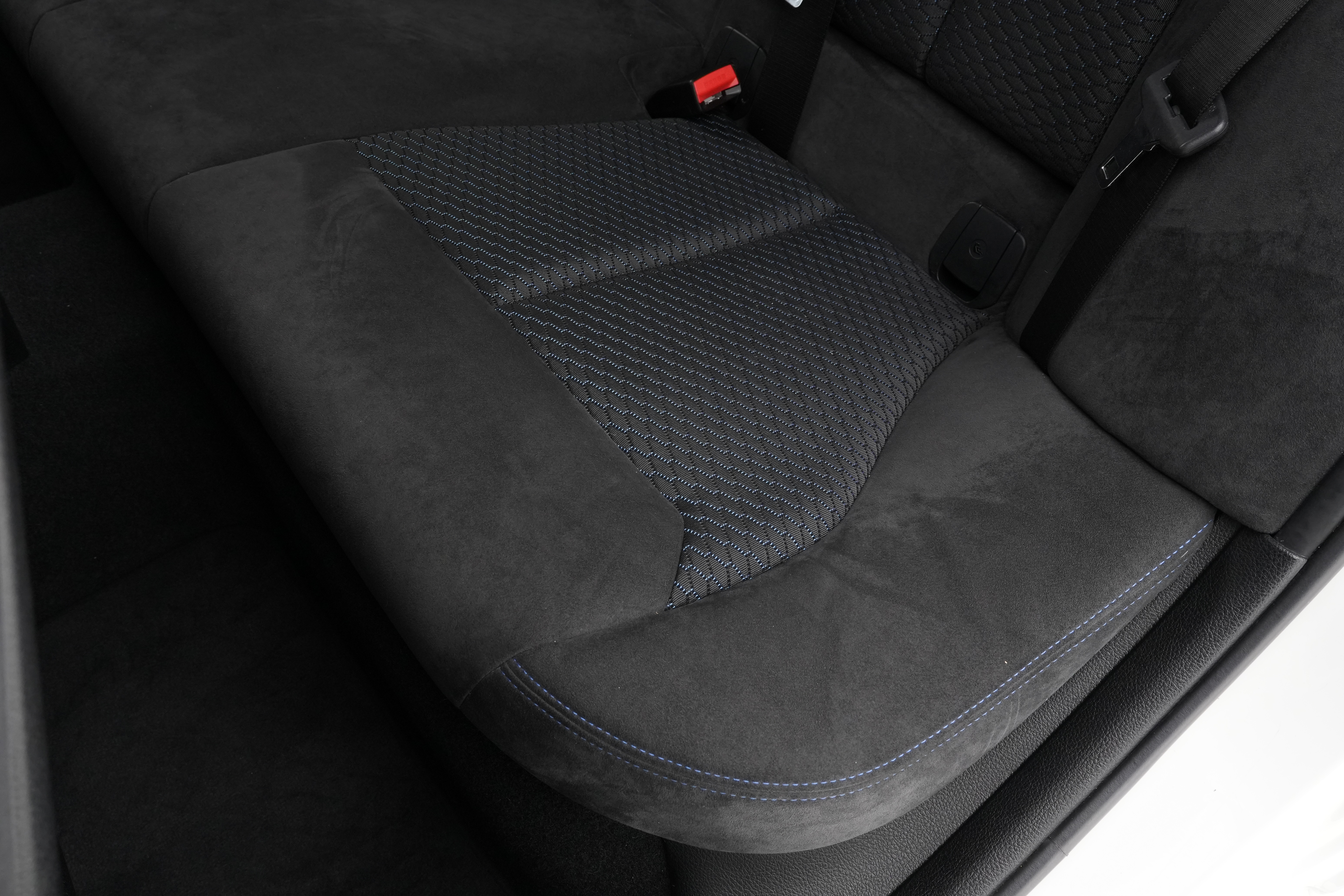 Interior 15