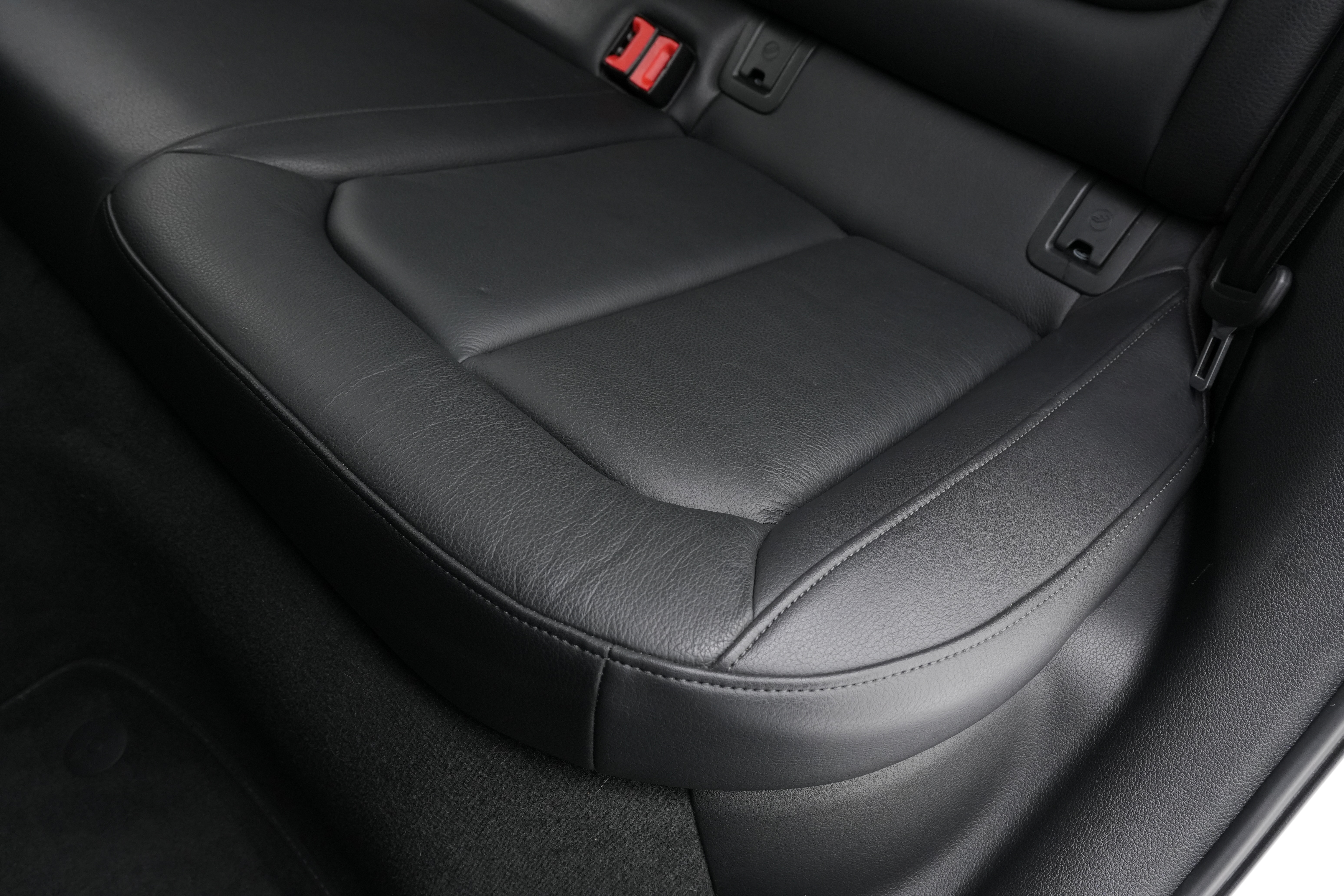 Interior 14
