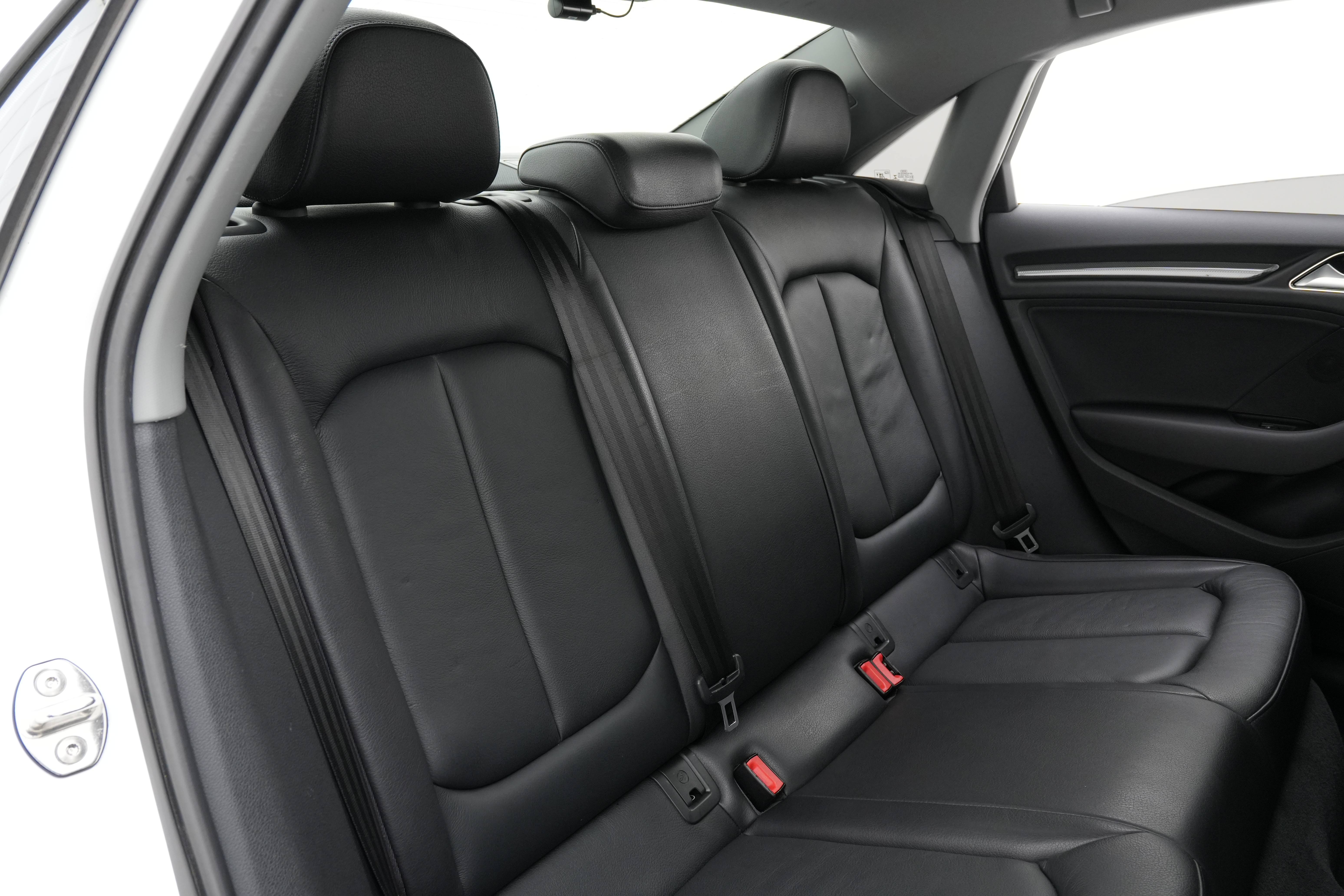 Interior 12