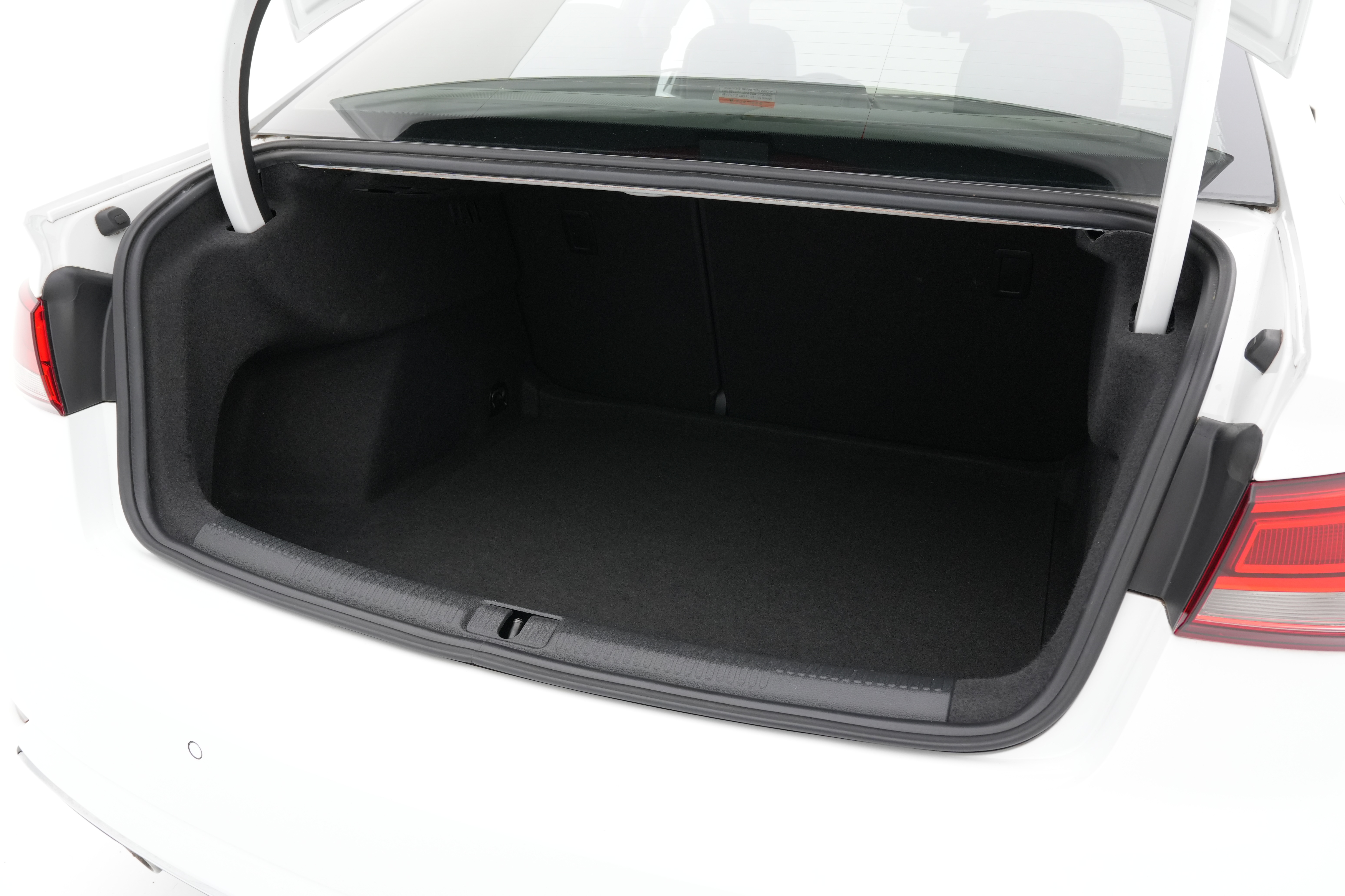 Interior 17