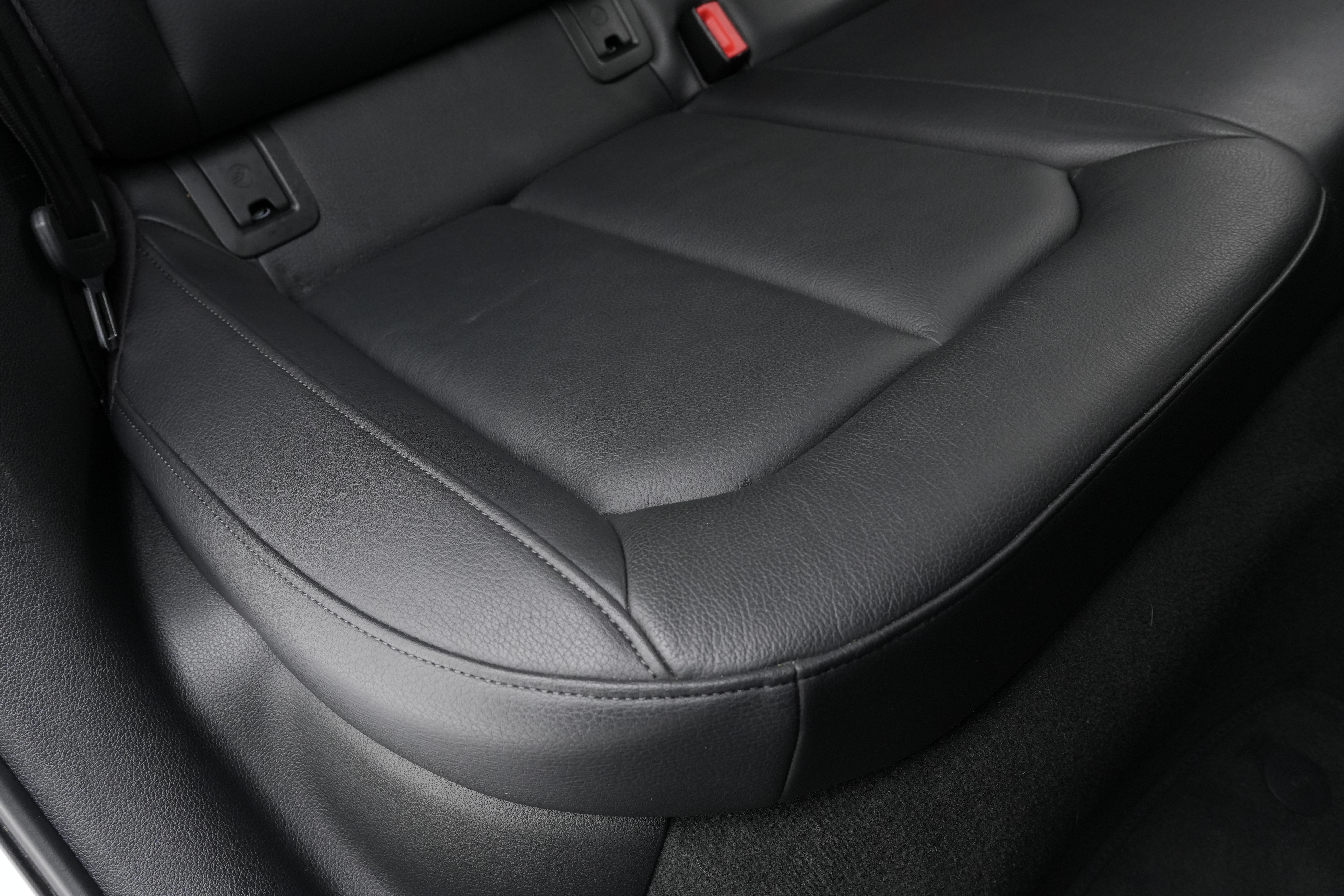 Interior 13