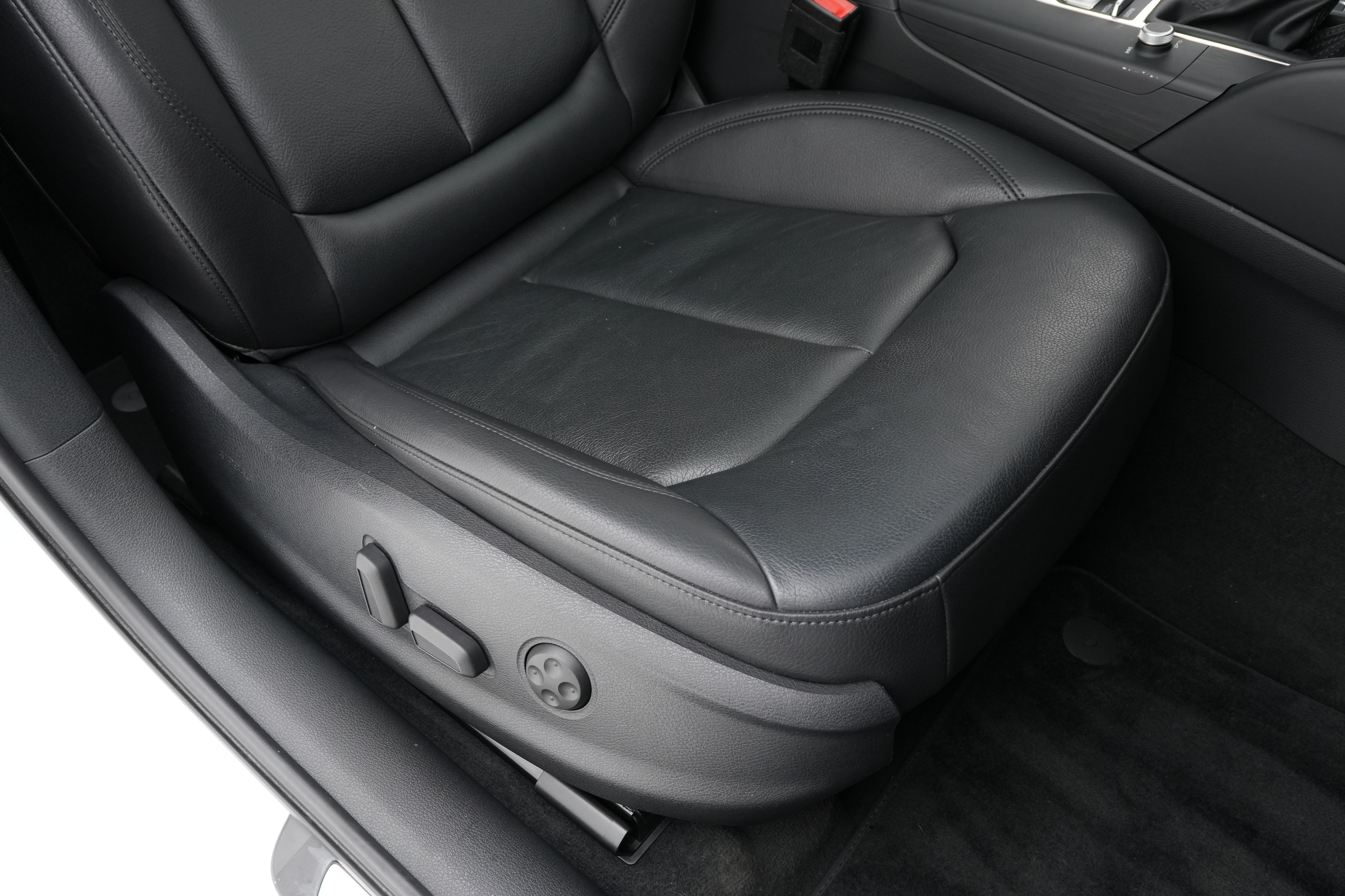 Interior 11