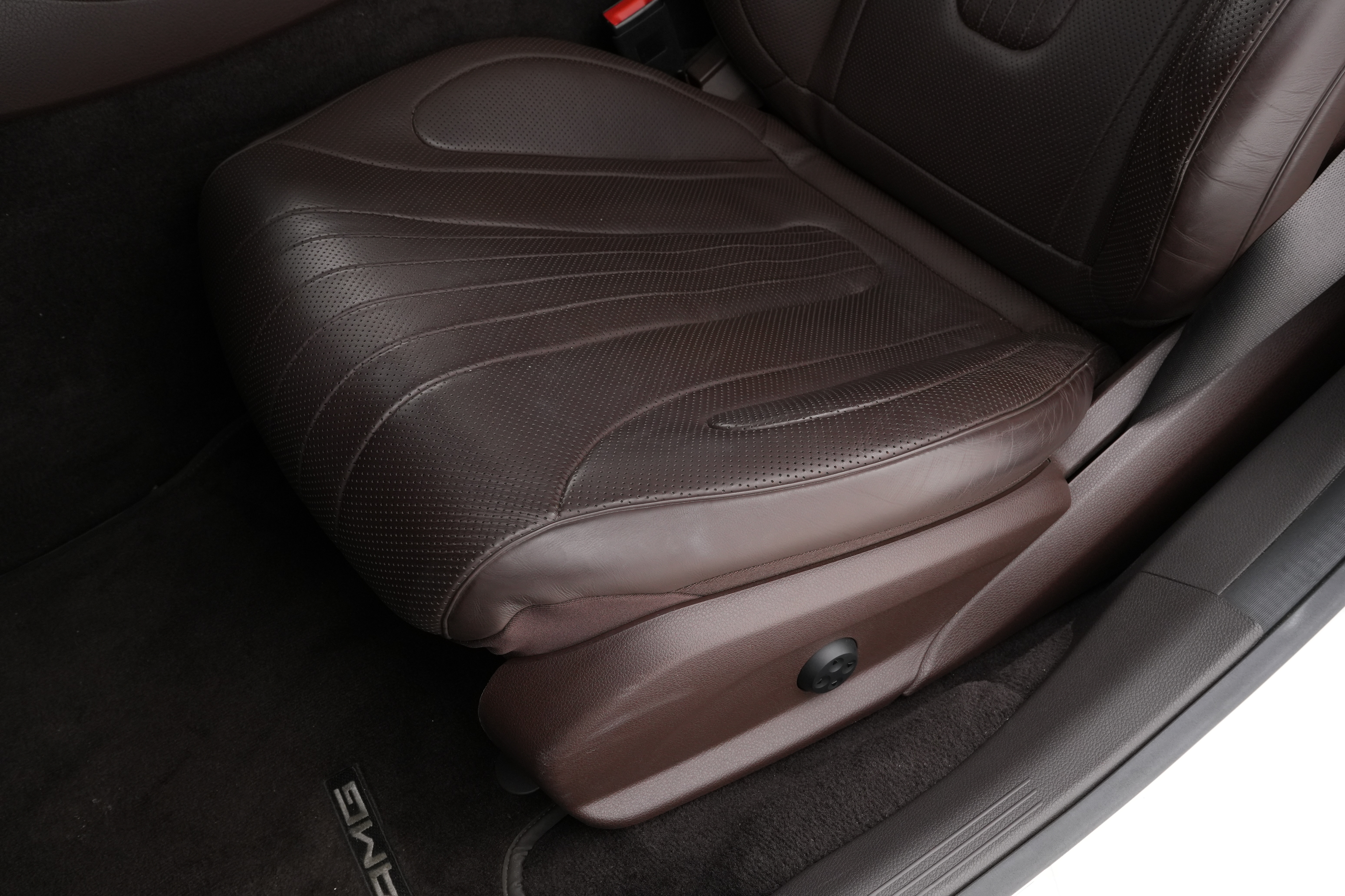Interior 7