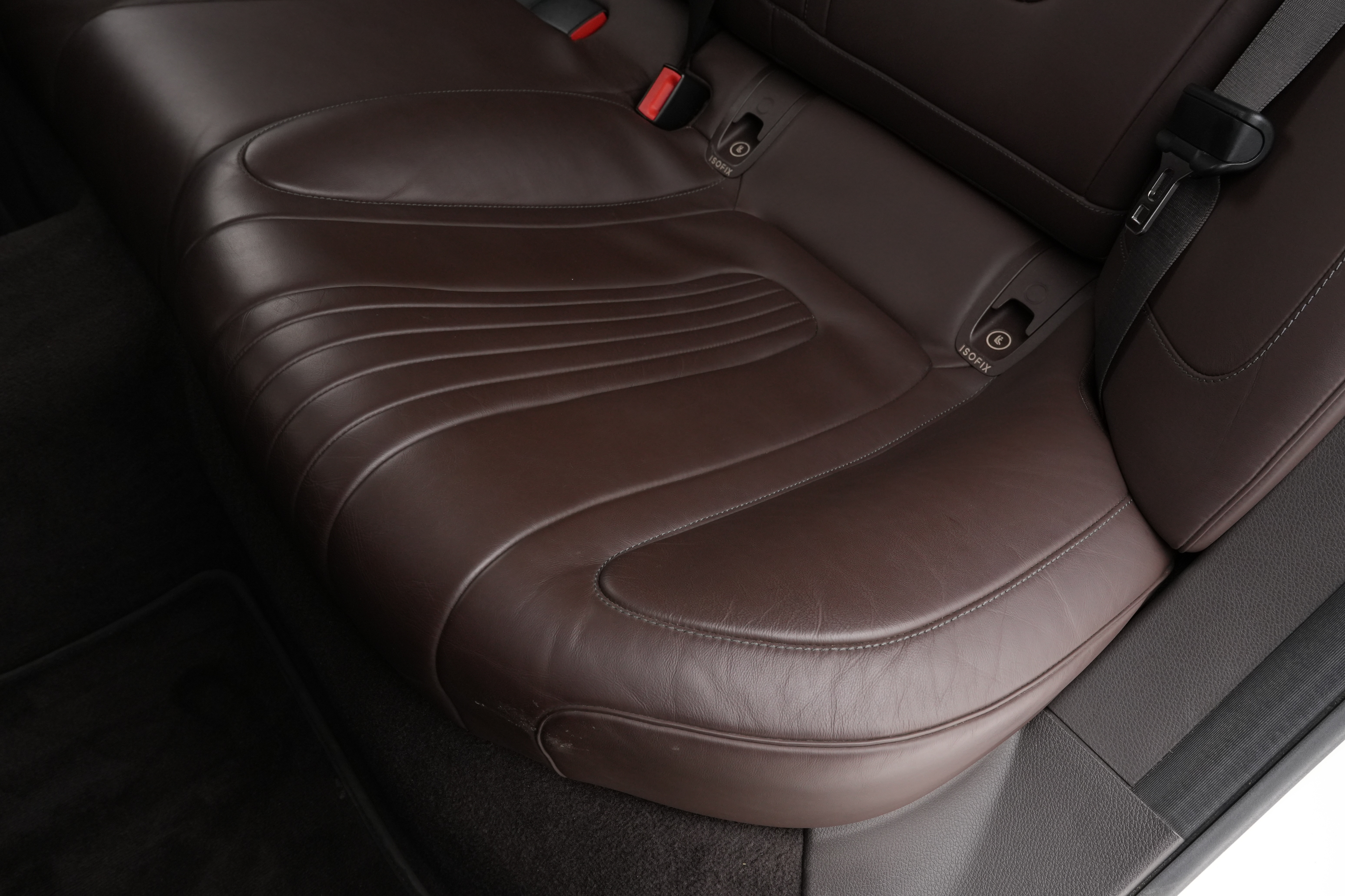 Interior 16