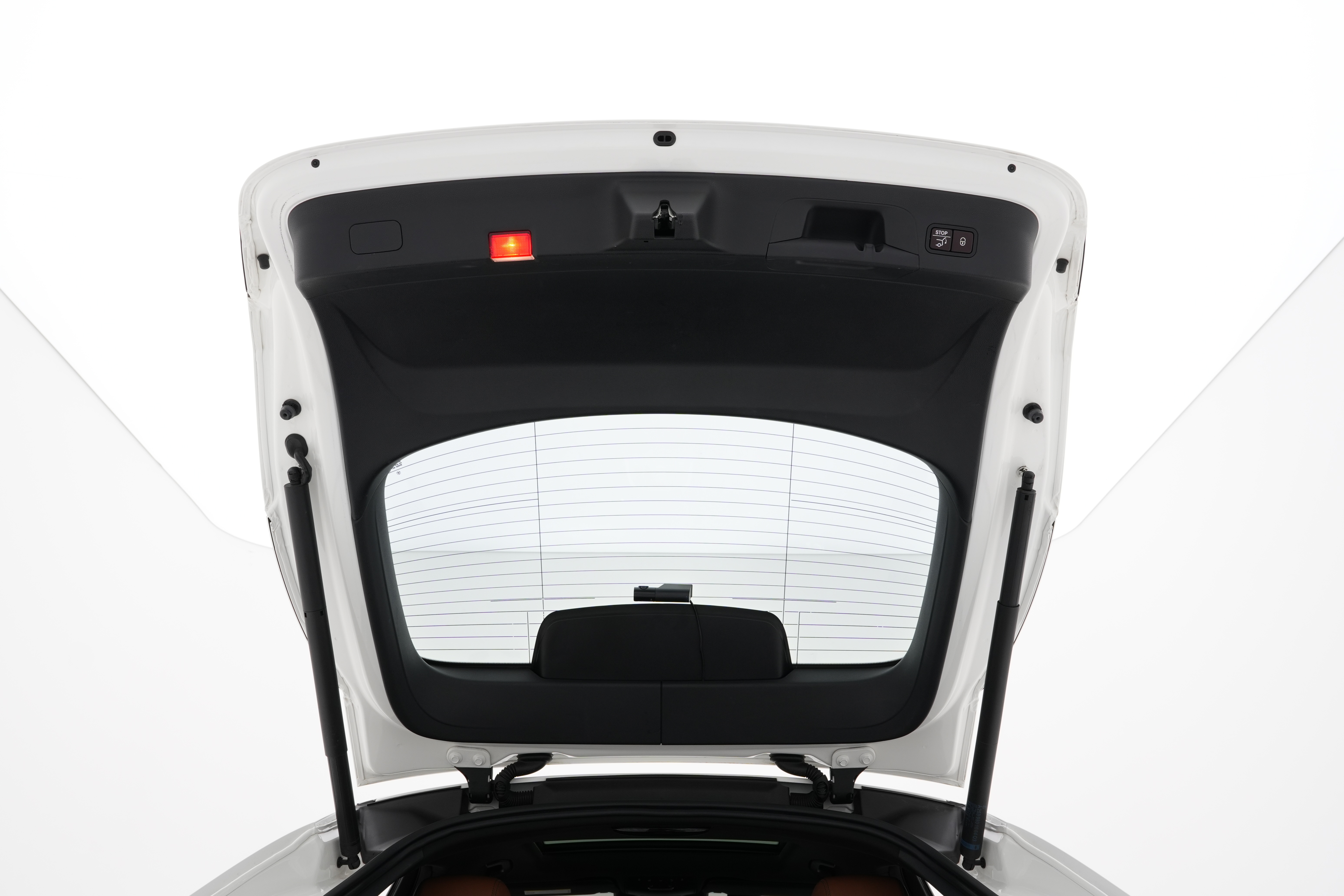 Interior 18