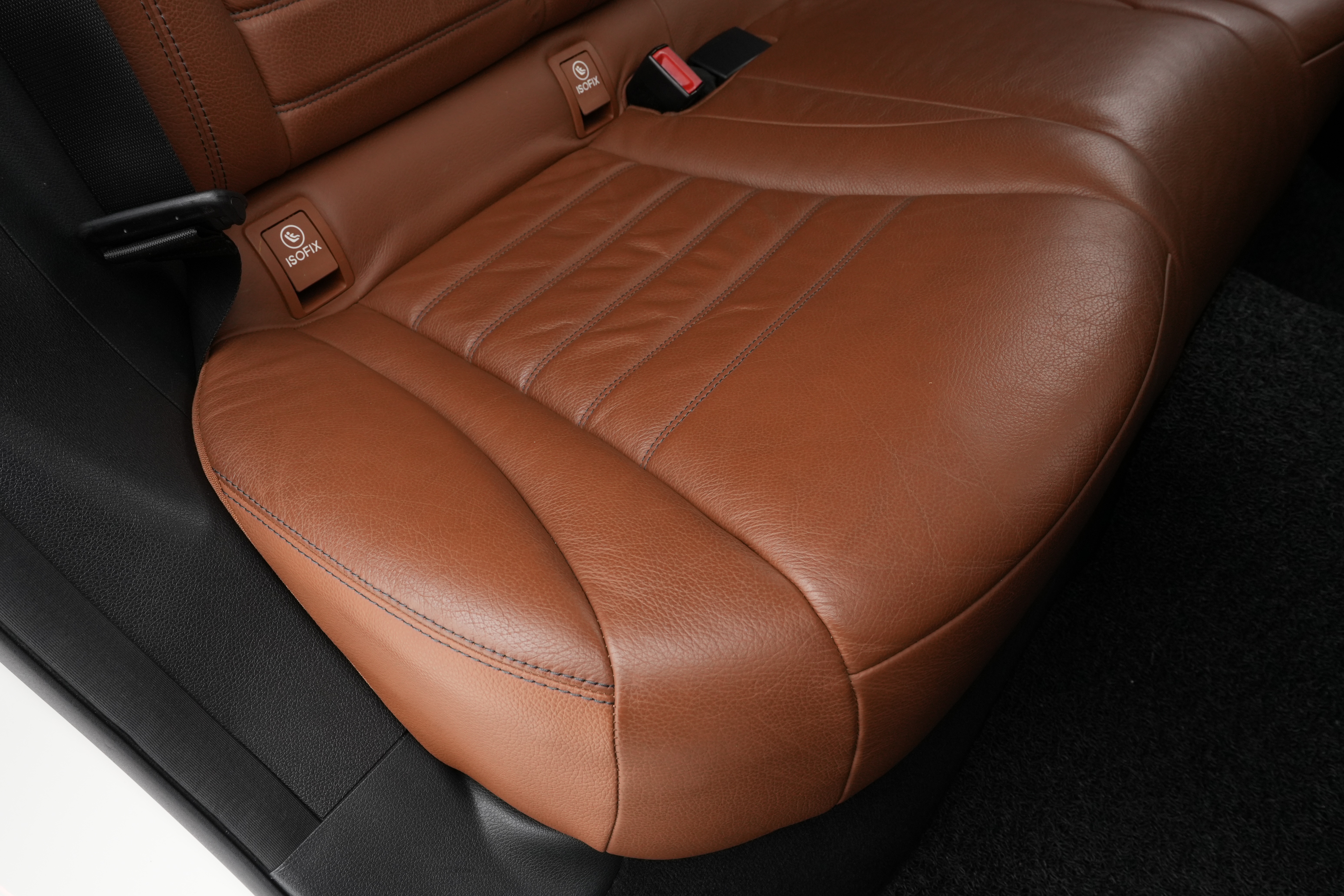 Interior 14