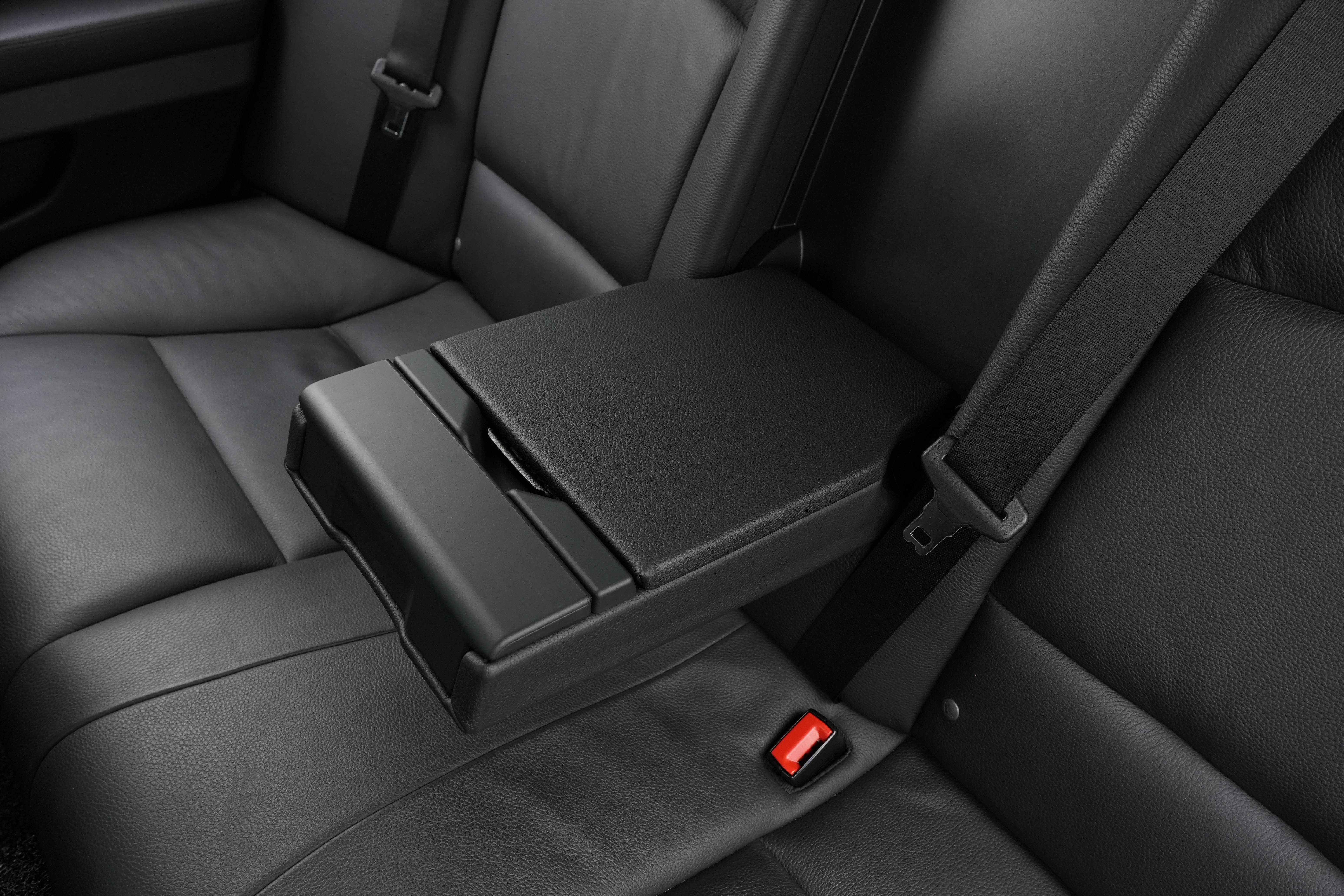 Interior 17