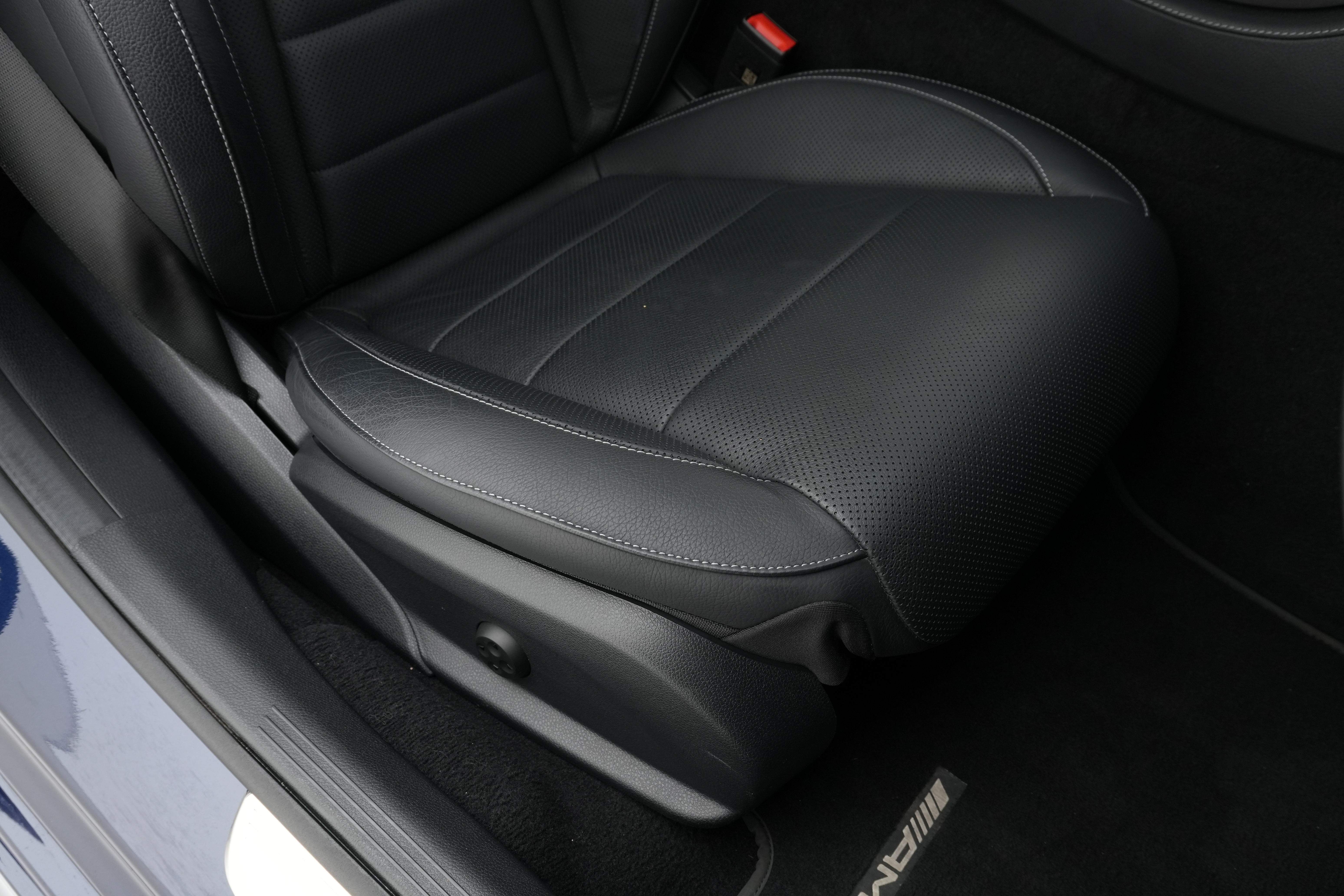 Interior 13