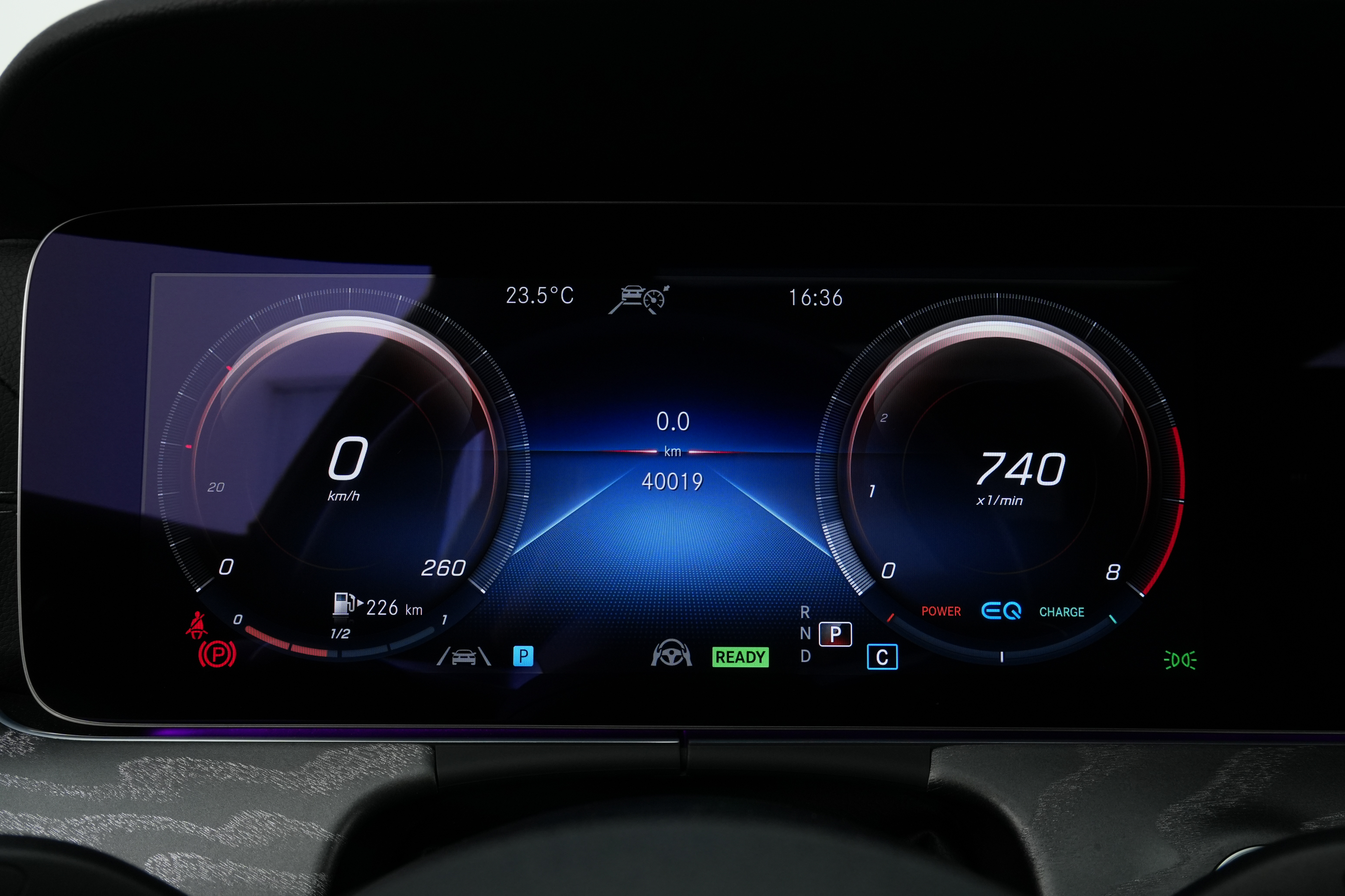 Interior 10