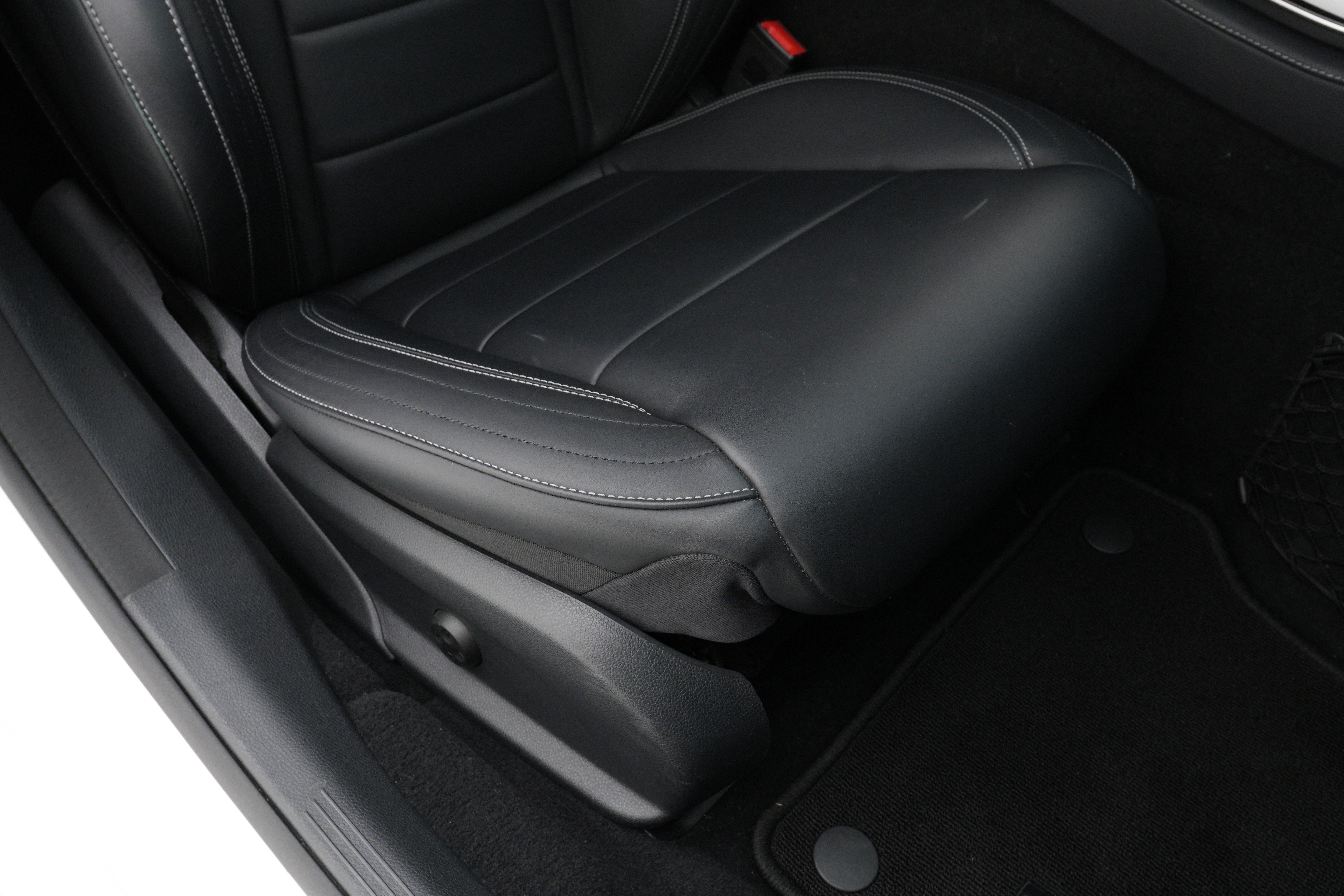 Interior 12