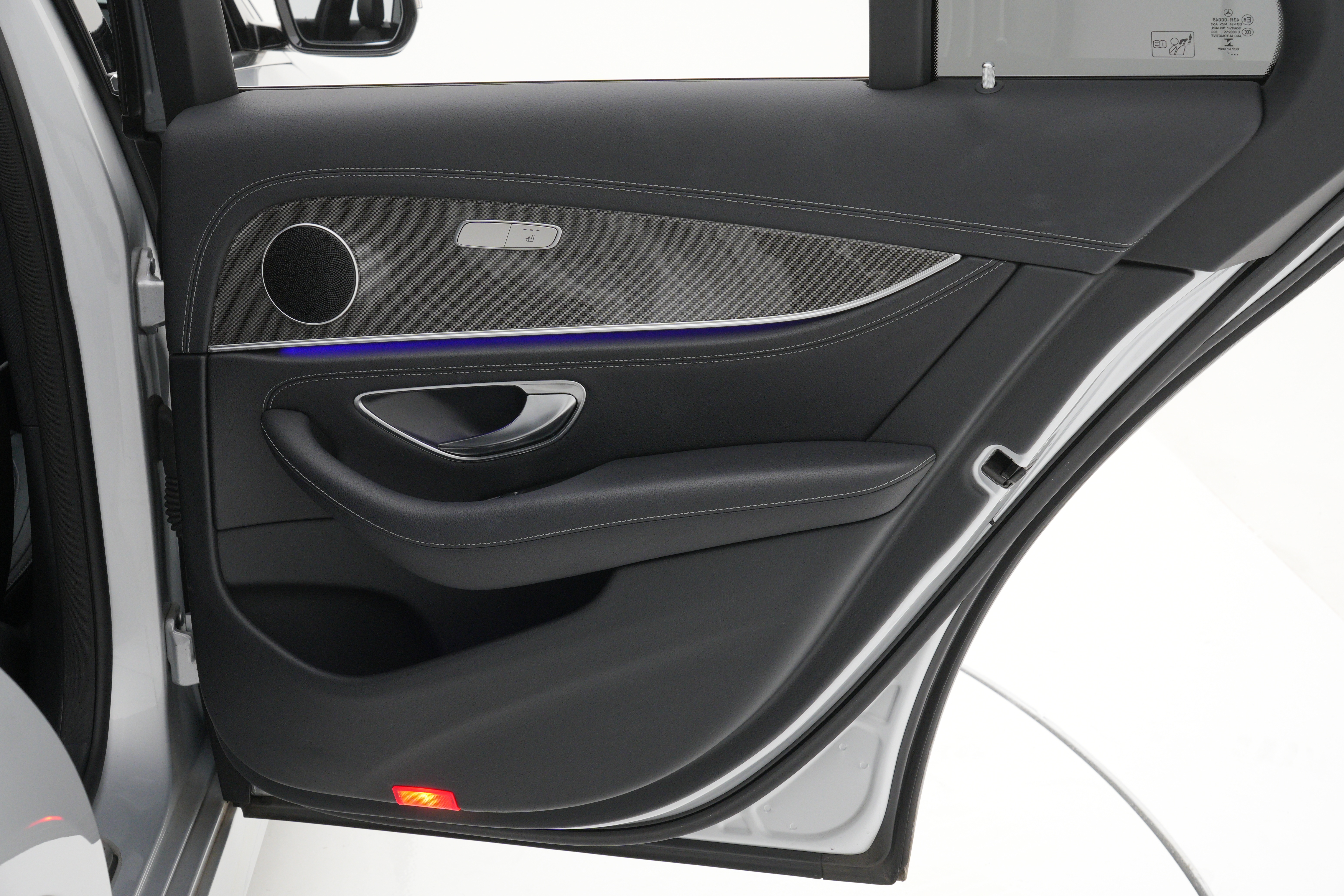 Interior 5
