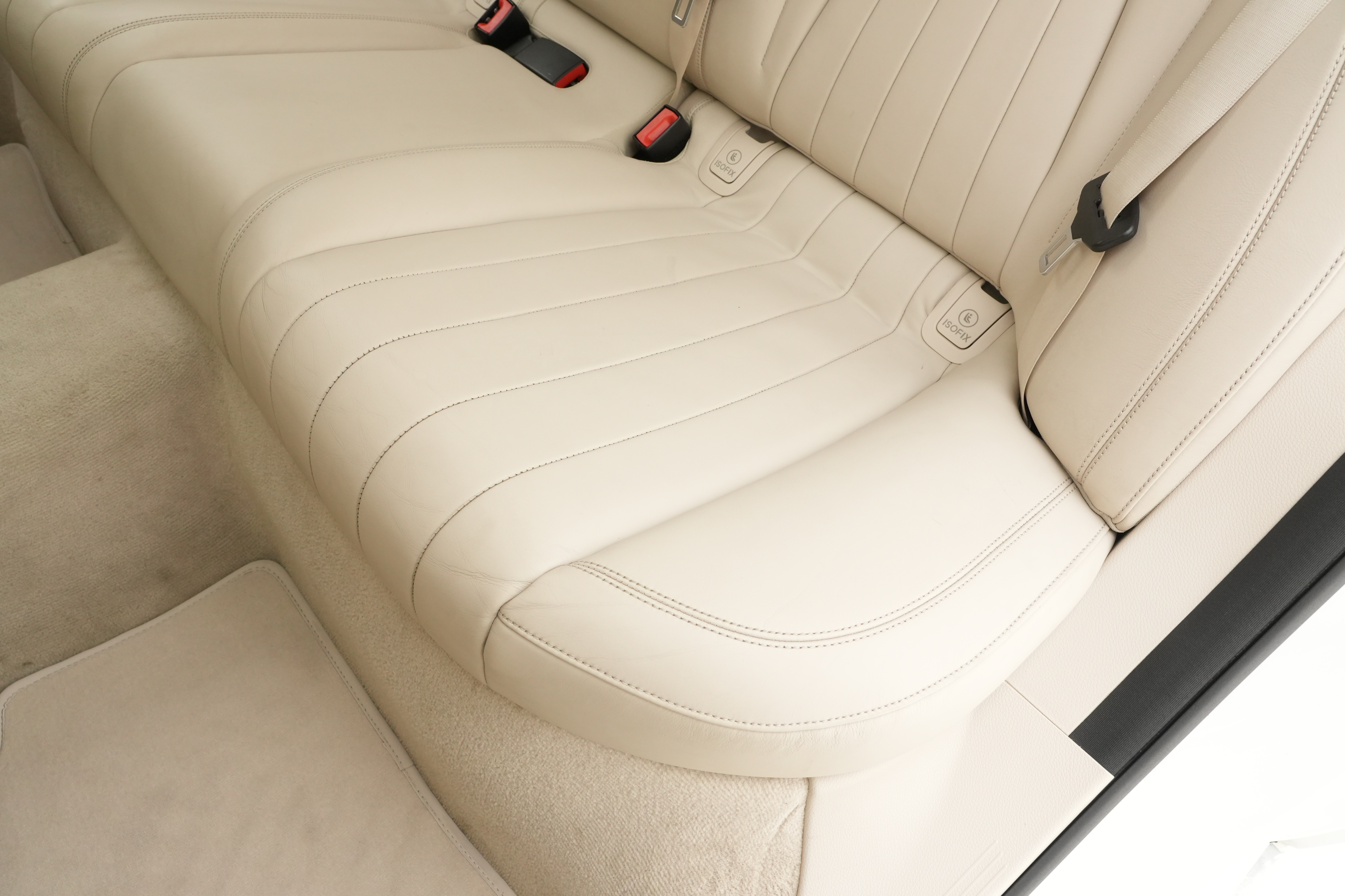 Interior 15