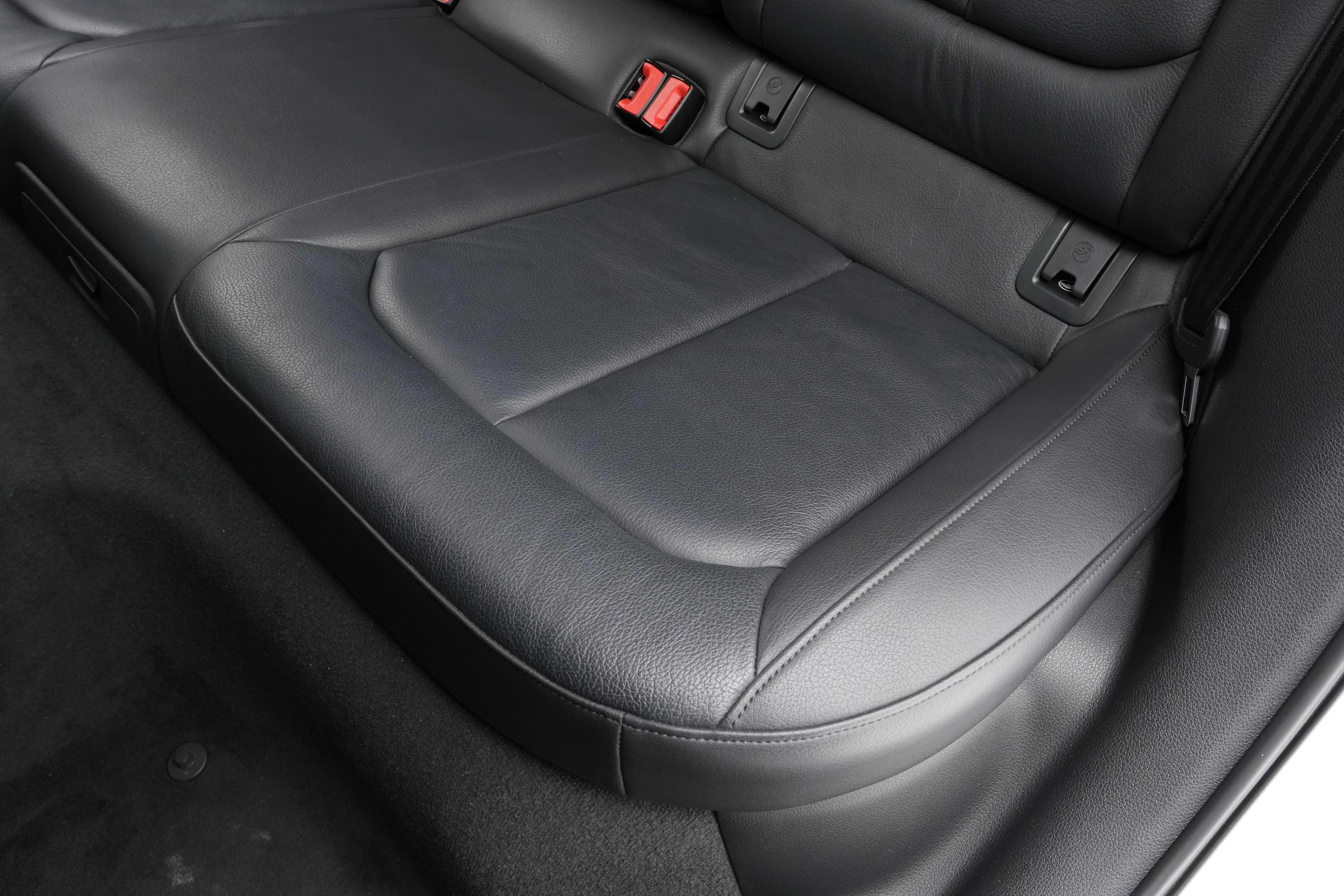 Interior 14