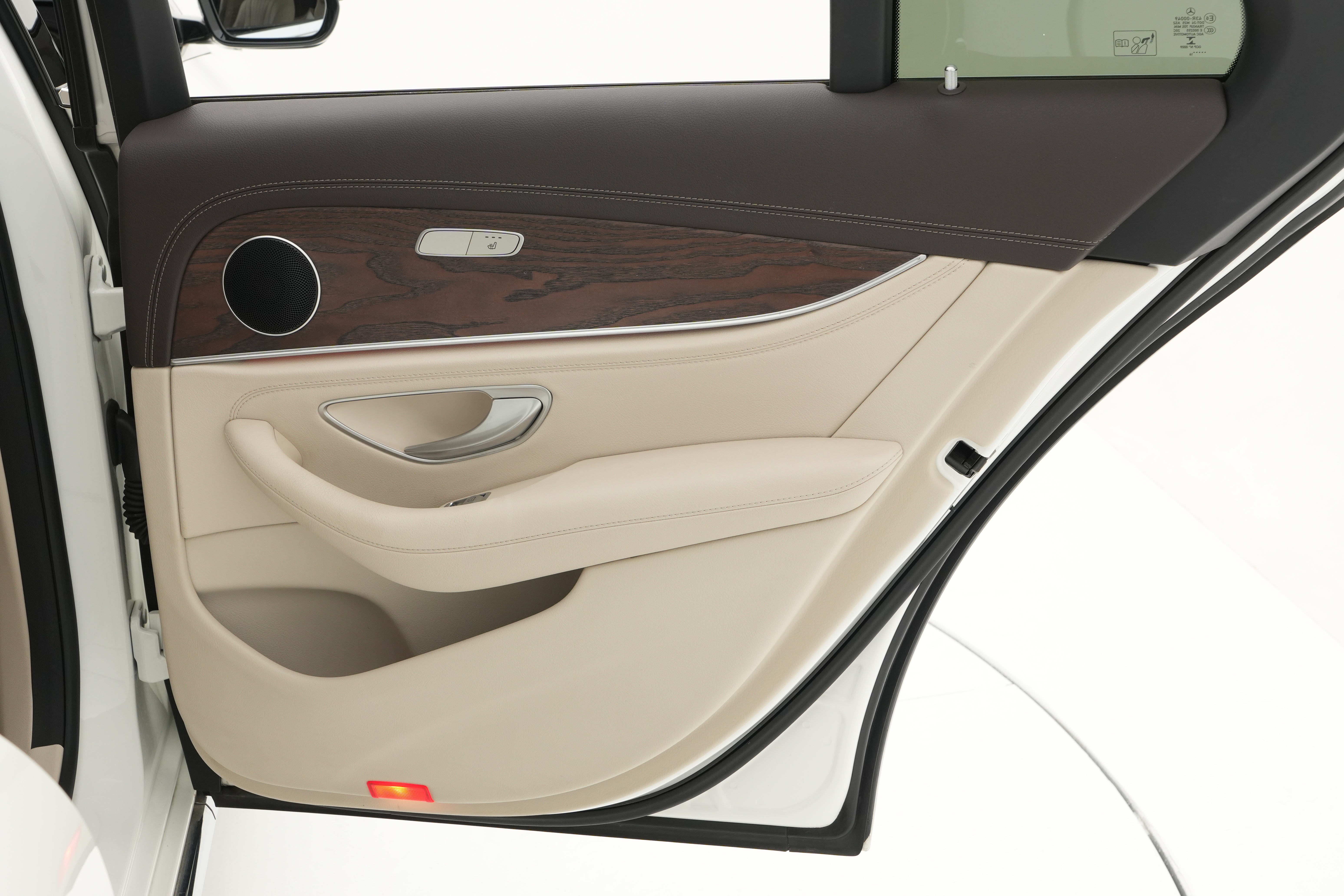 Interior 5
