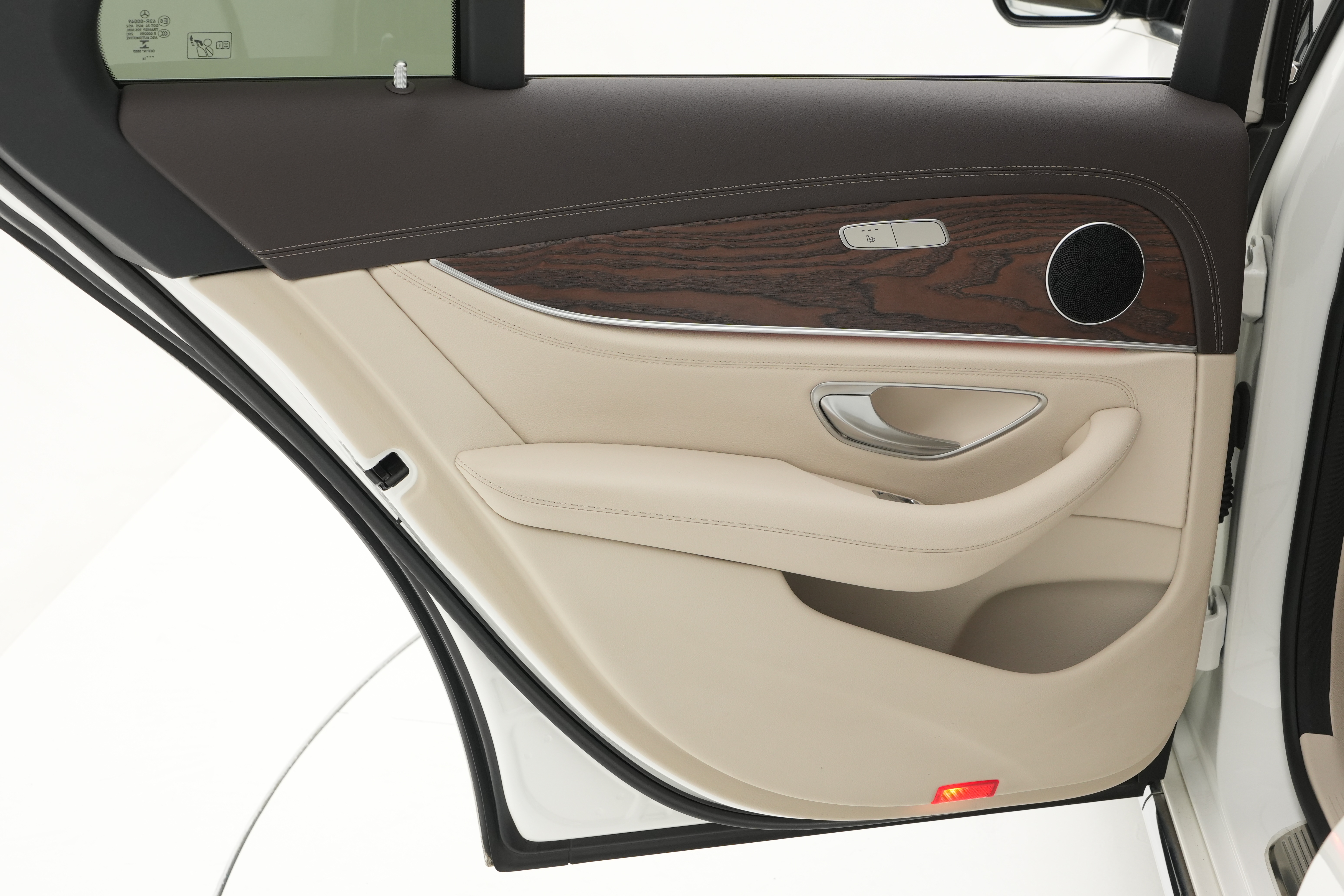Interior 4