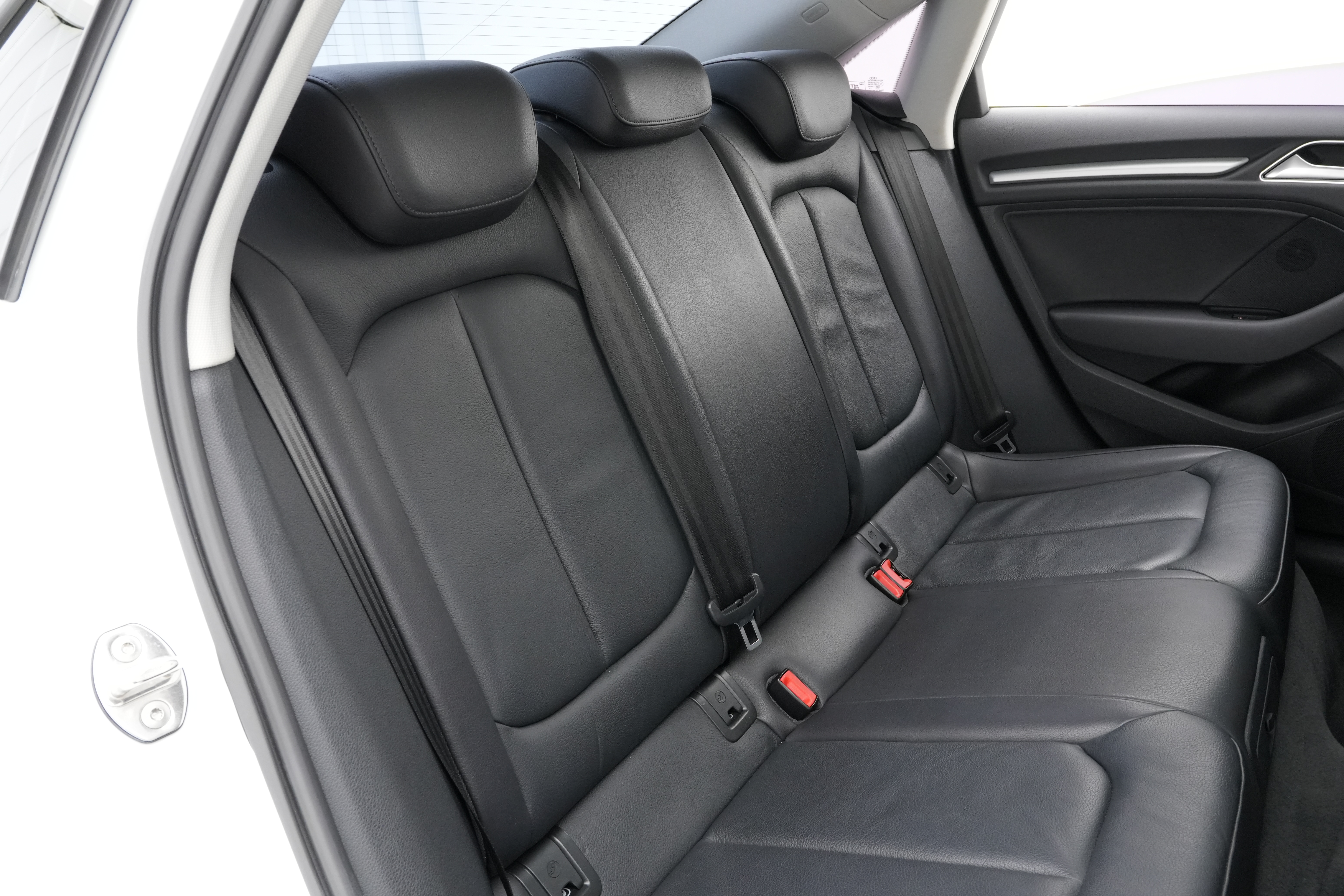 Interior 12
