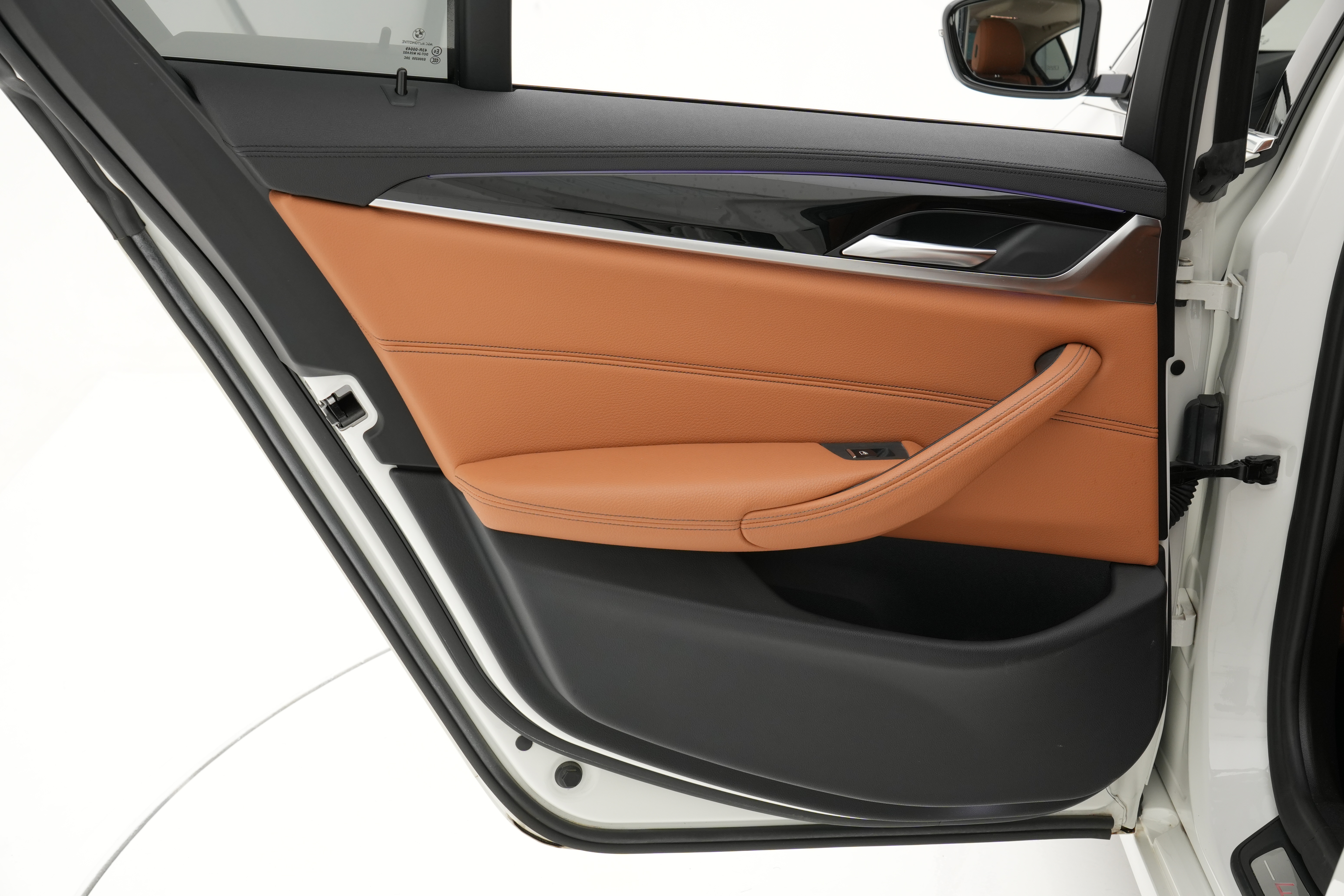Interior 4