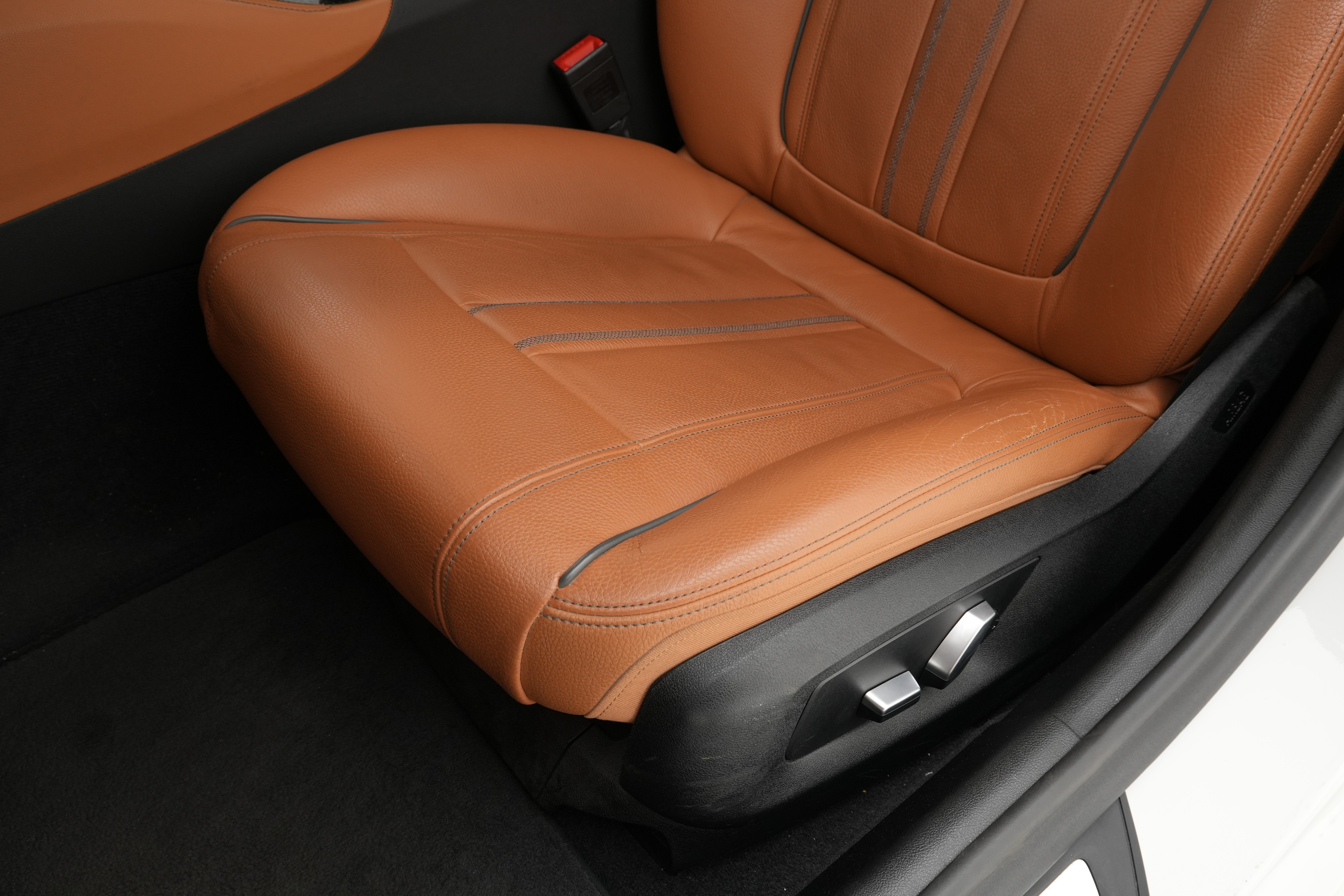 Interior 7