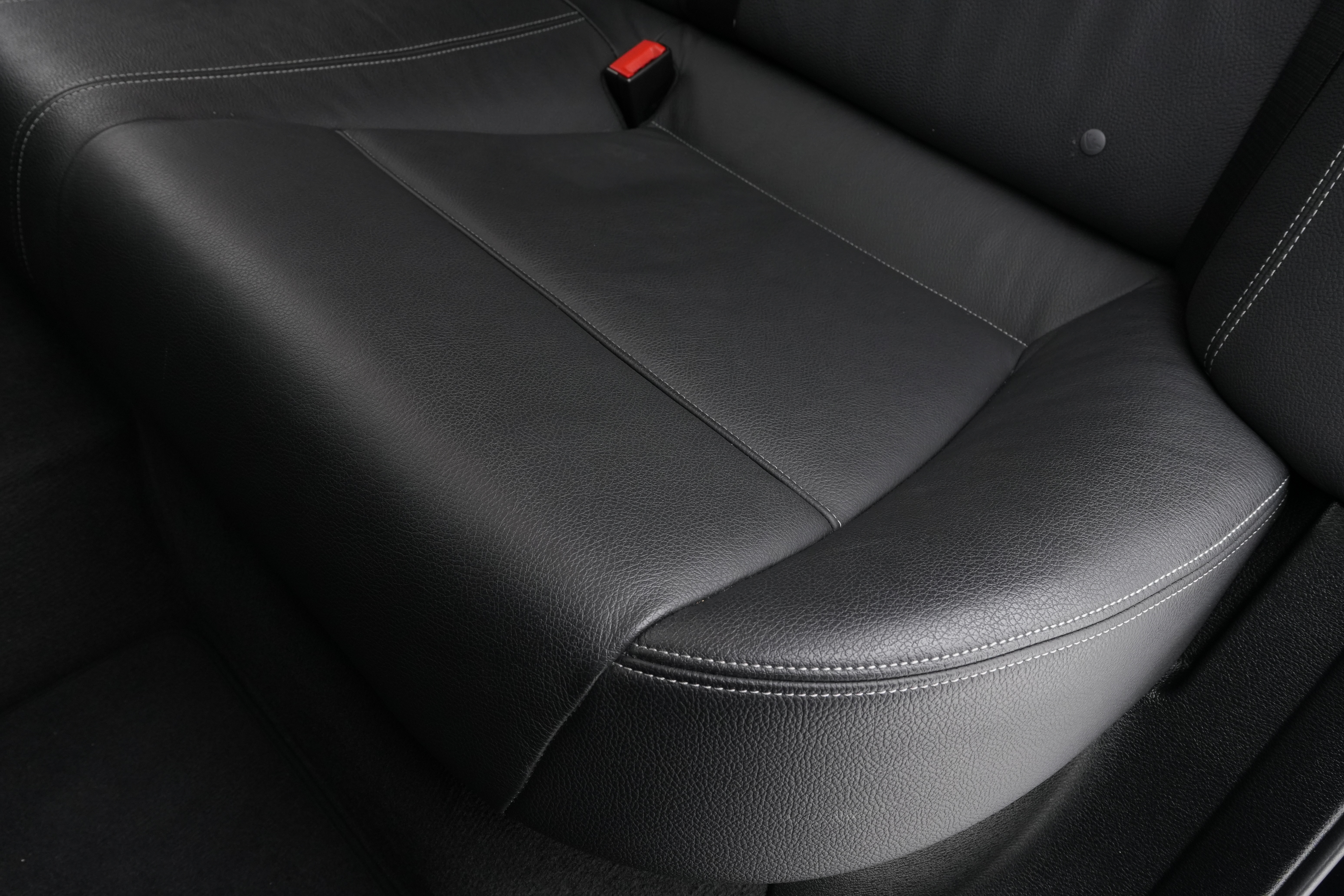 Interior 16